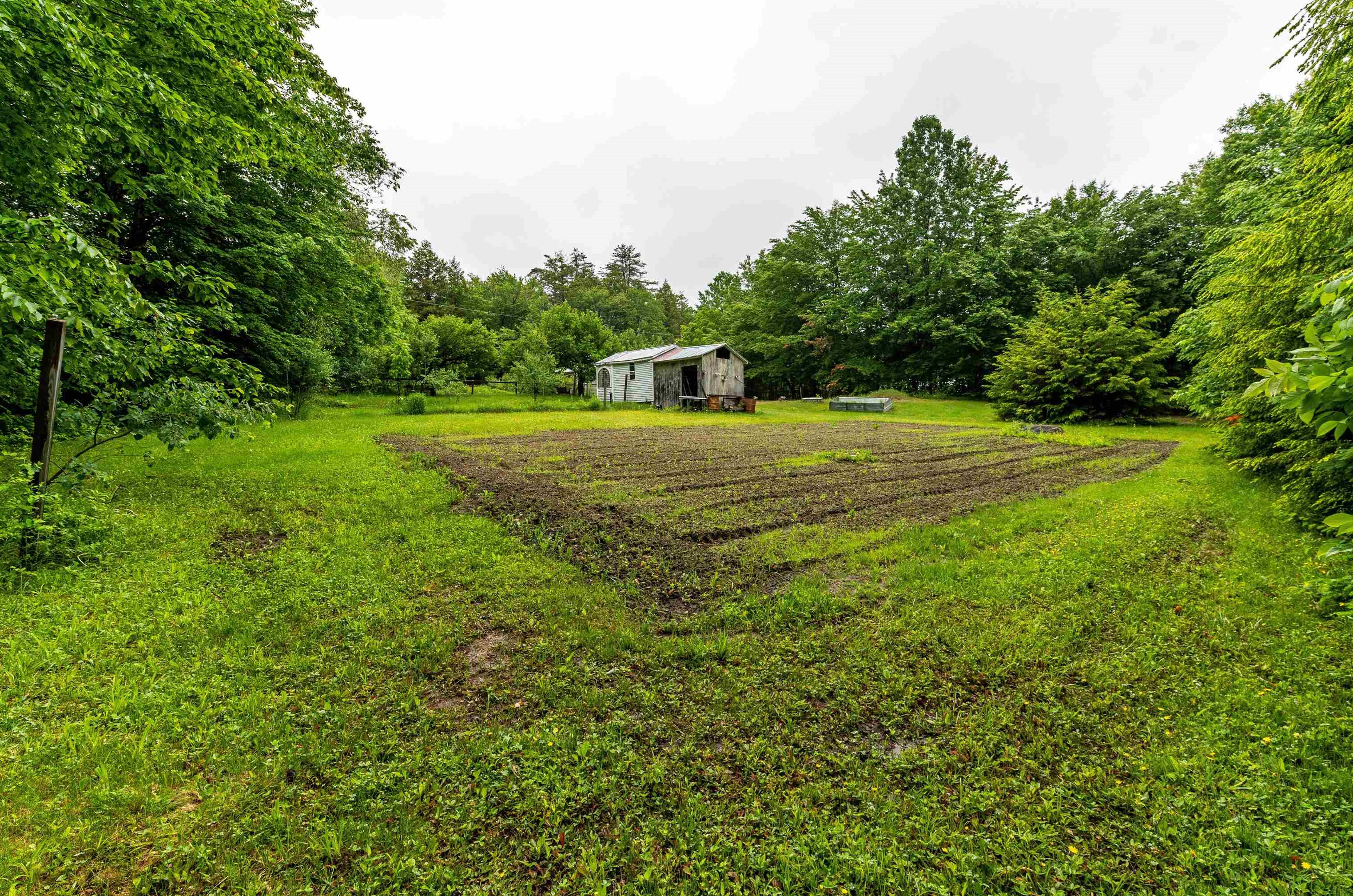 819 Eaton Rd, Conway NH  03818-6113 exterior