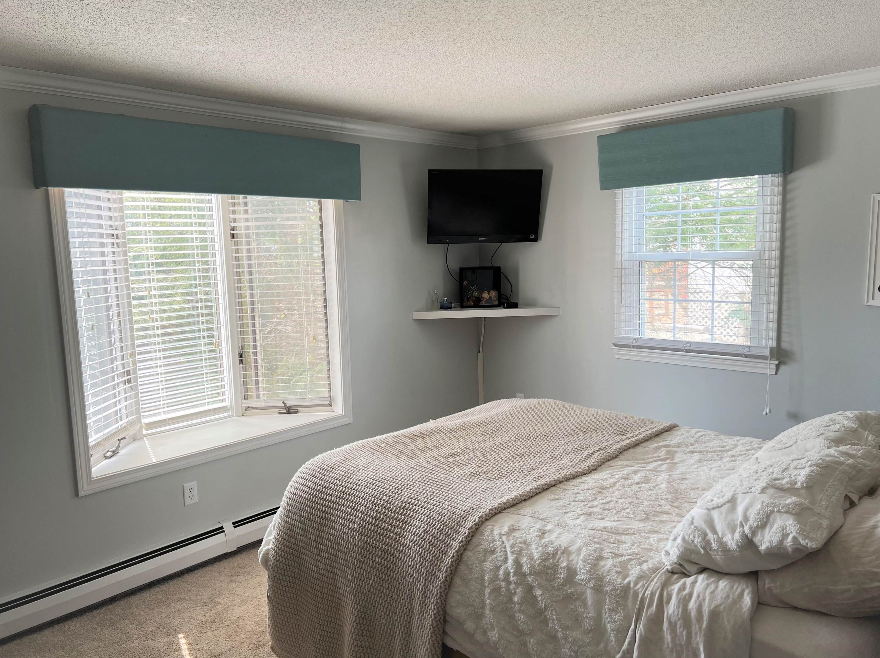 20 Smyth Ln, Manchester NH  03104-4048 exterior