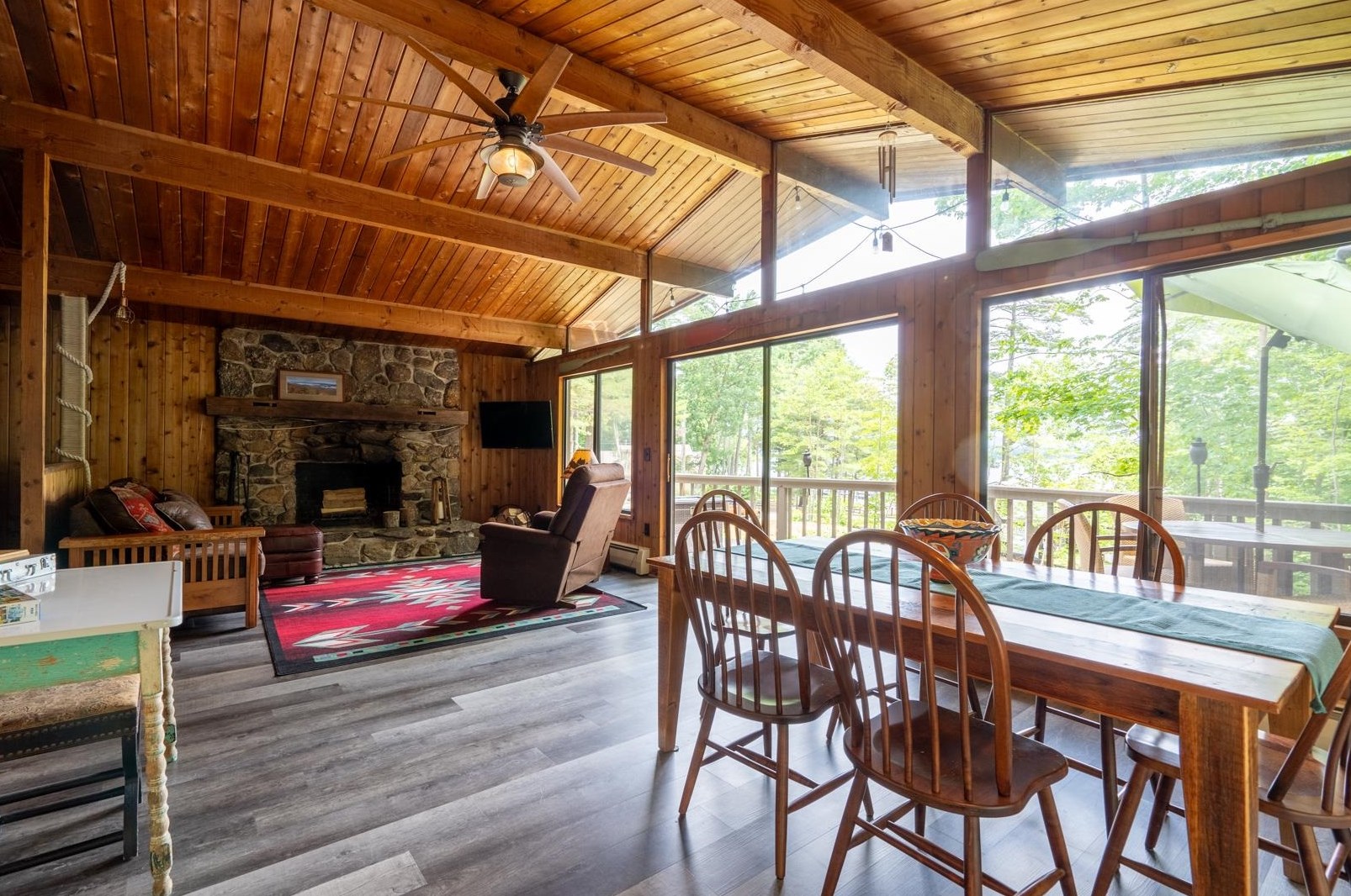 15 Brookhurst Ln, Meredith NH  03253-7107 exterior