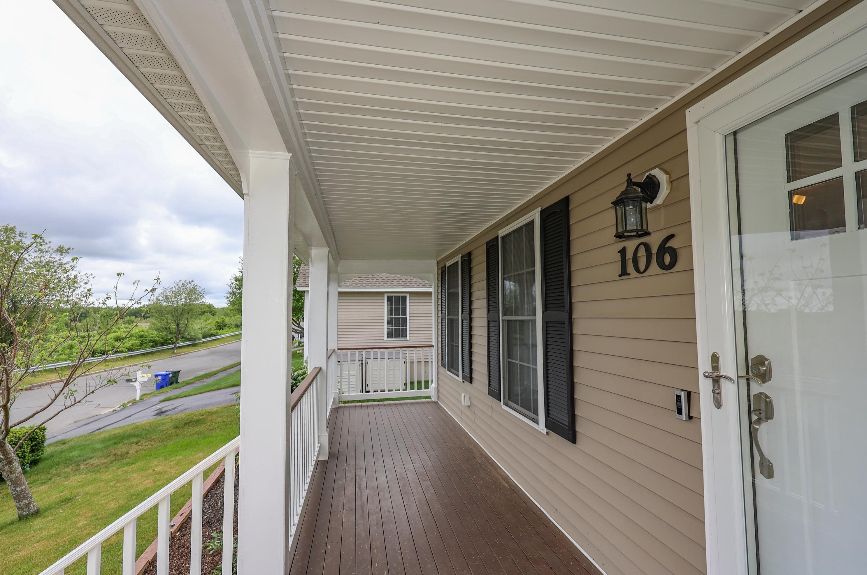 106 Whittington St, Manchester NH  03104-6487 exterior