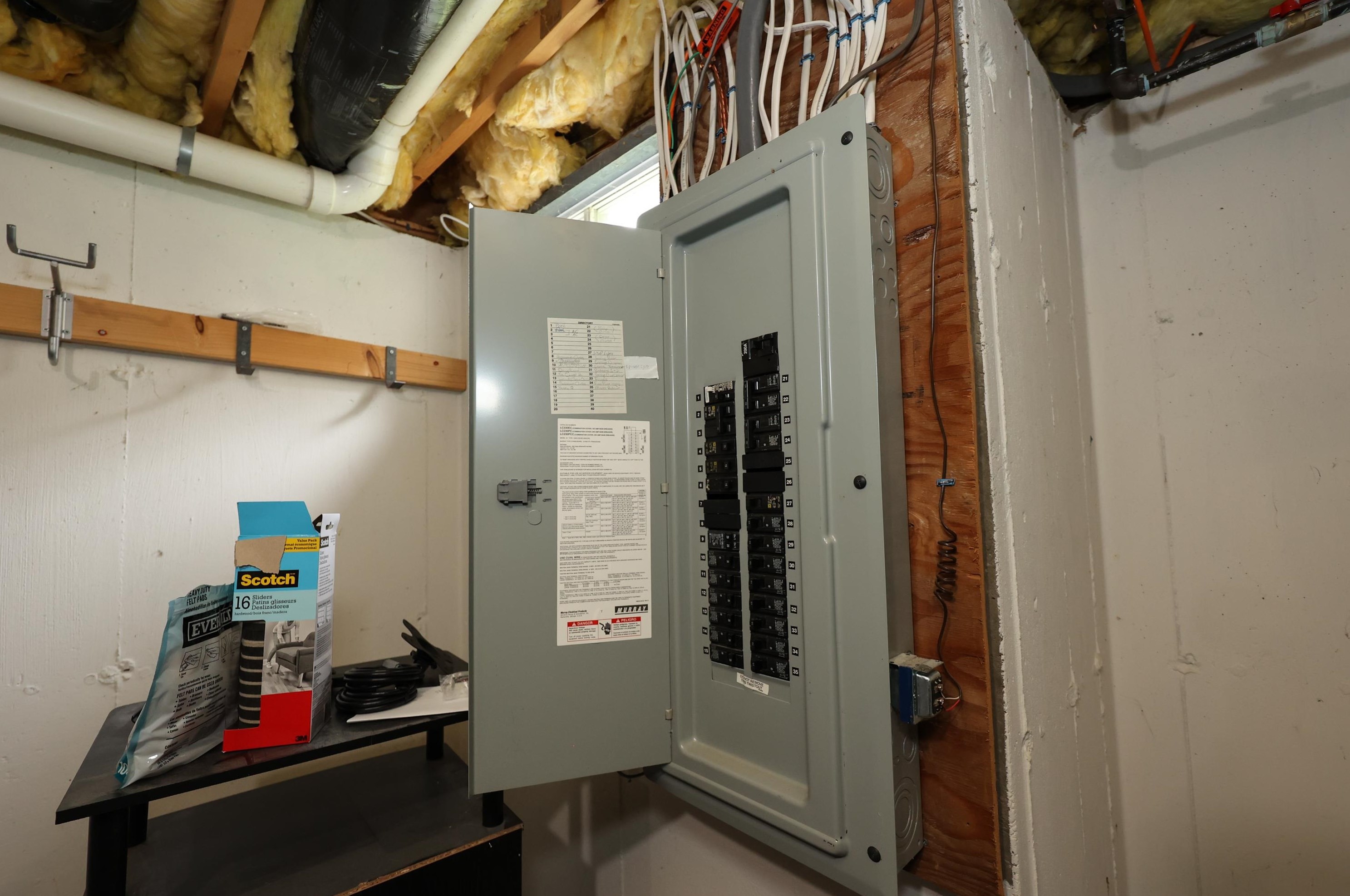 106 Whittington St, Manchester NH  03104-6487 exterior