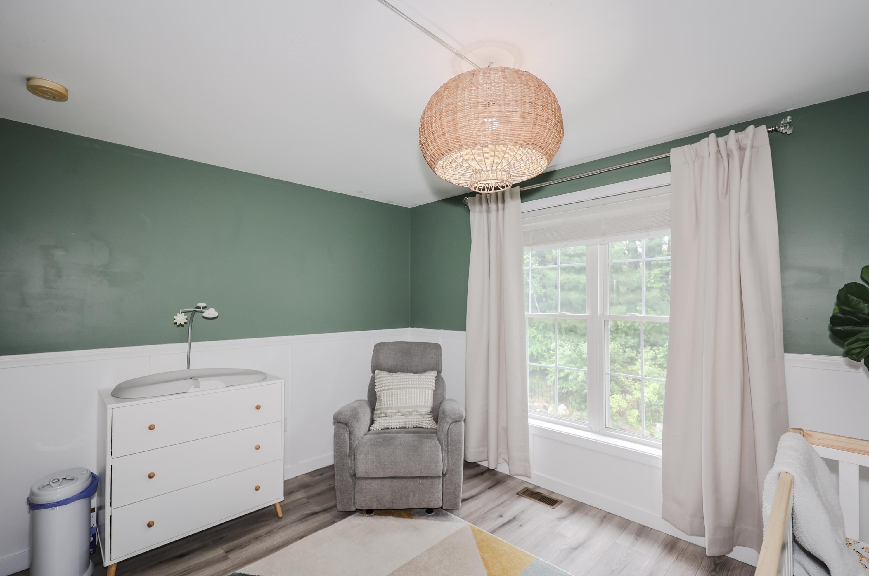 106 Whittington St, Manchester NH  03104-6487 exterior