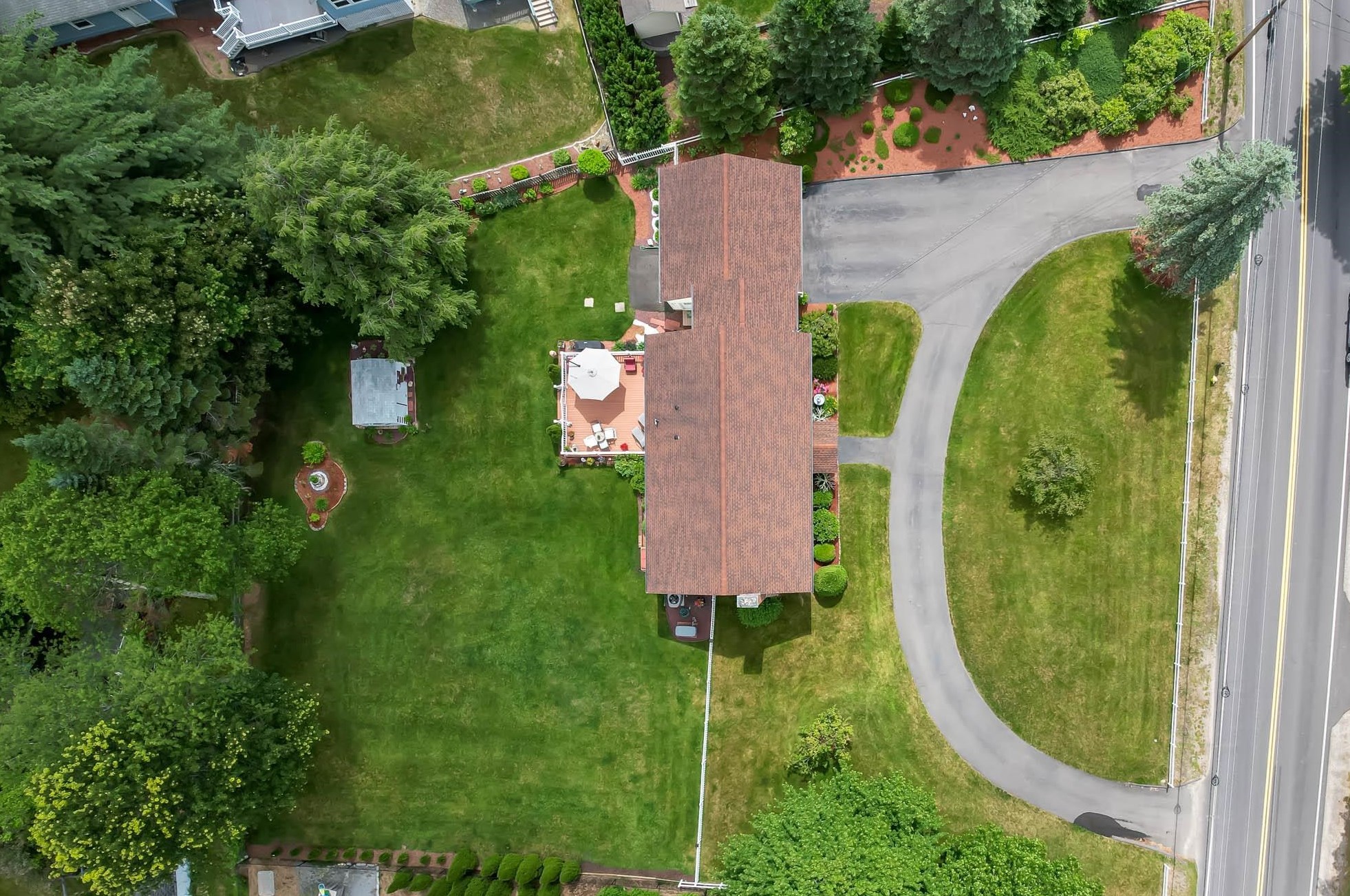 123 Baboosic Lake Rd, Merrimack NH 03054-3522 exterior