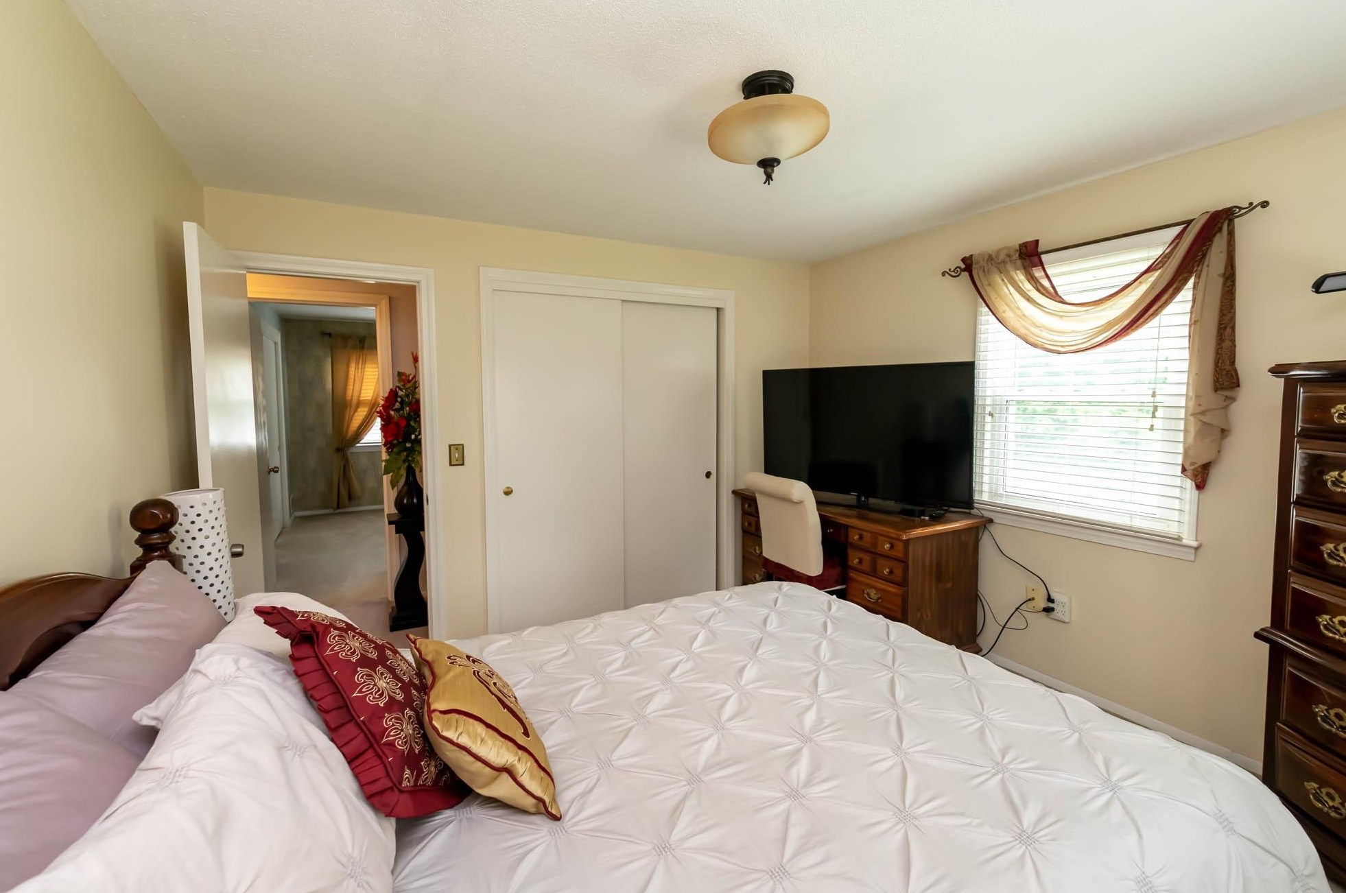 123 Baboosic Lake Rd, Merrimack NH 03054-3522 exterior