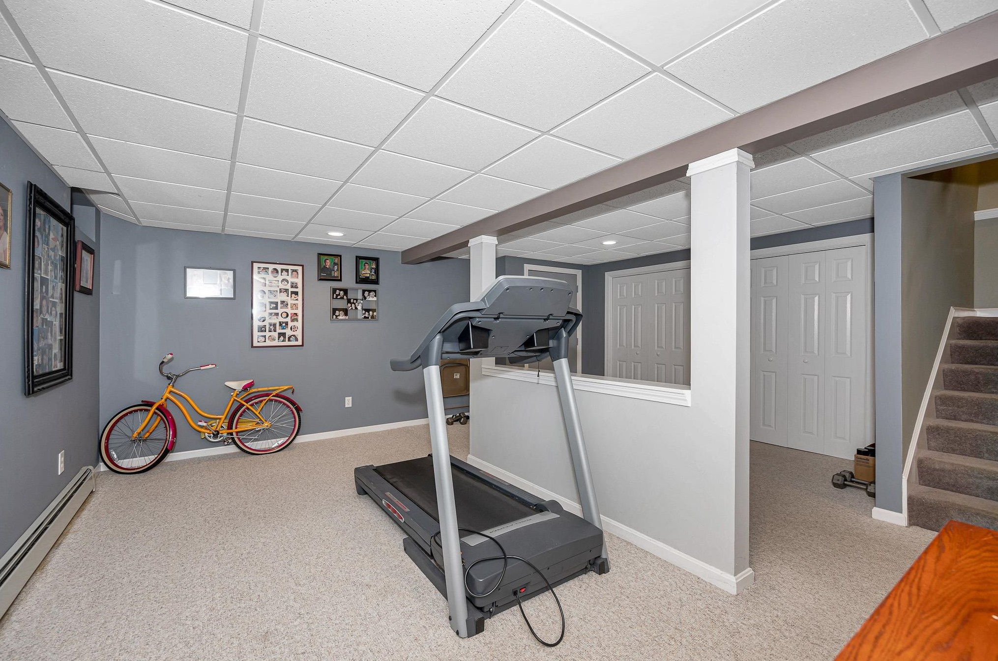 52 Pasture Dr, Manchester NH 03102-4958 exterior