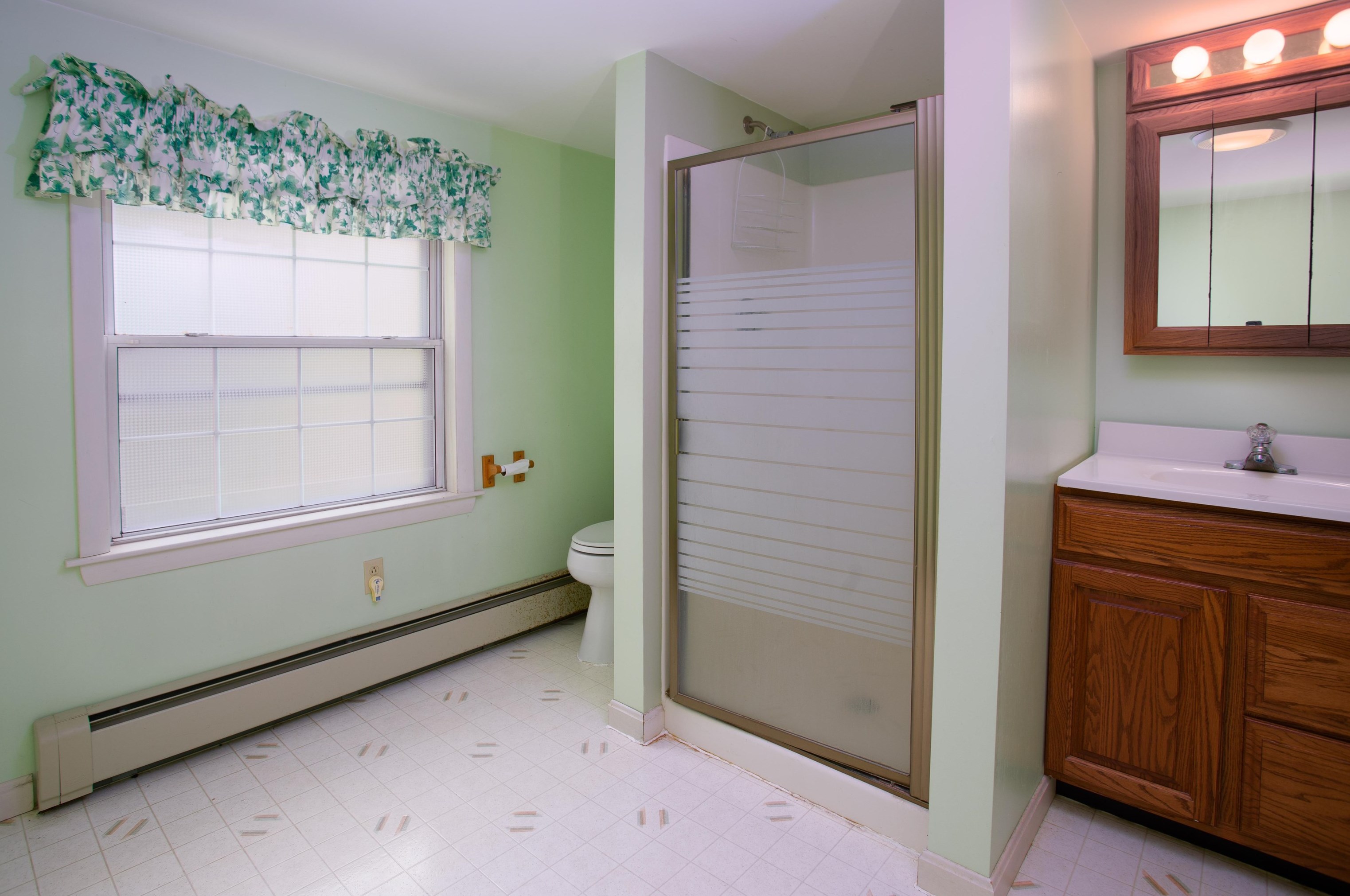 79 Phillip St, Manchester NH 03102 exterior