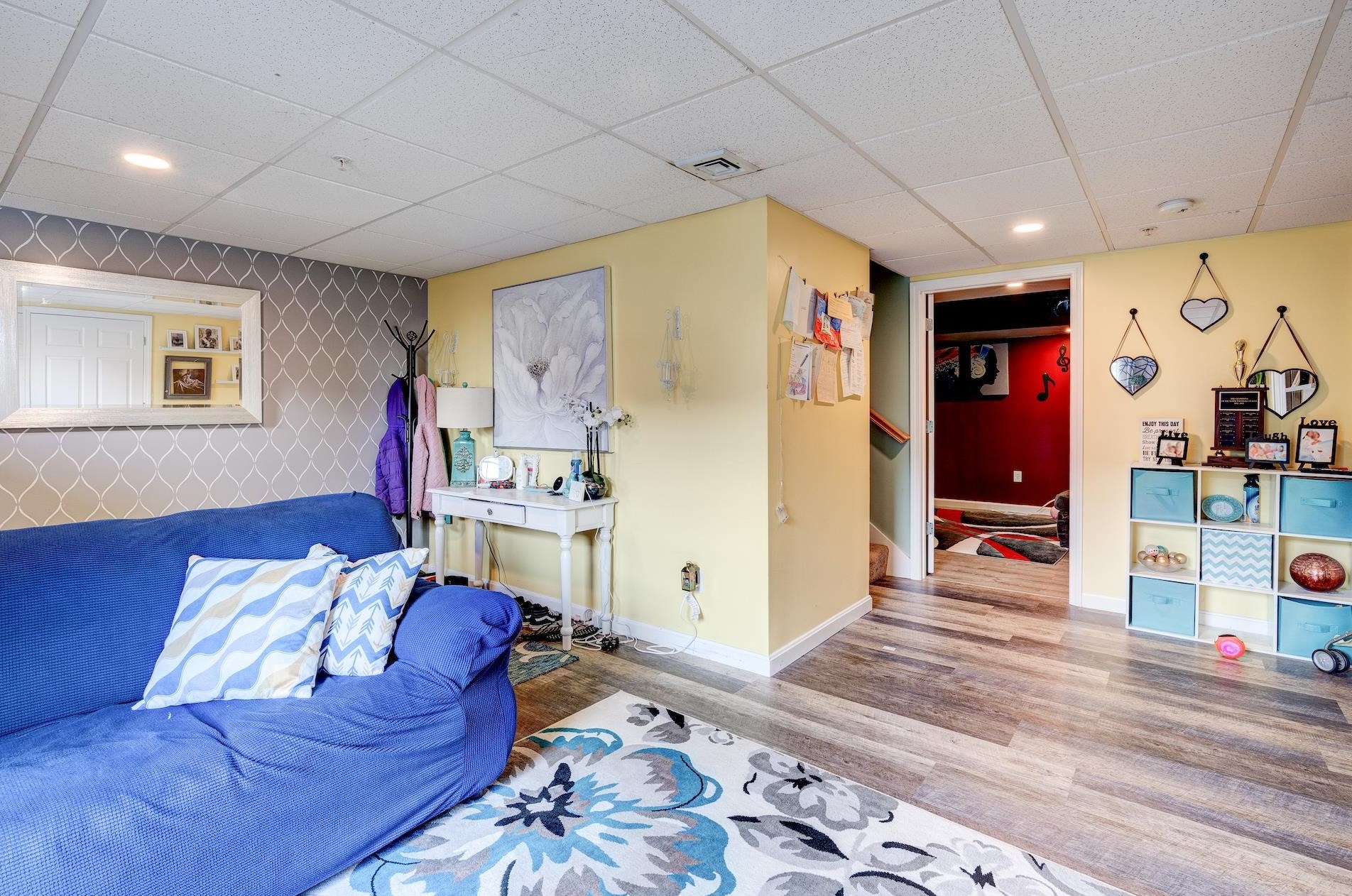 162 Karatzas Ave, Manchester NH  03104-6652 exterior