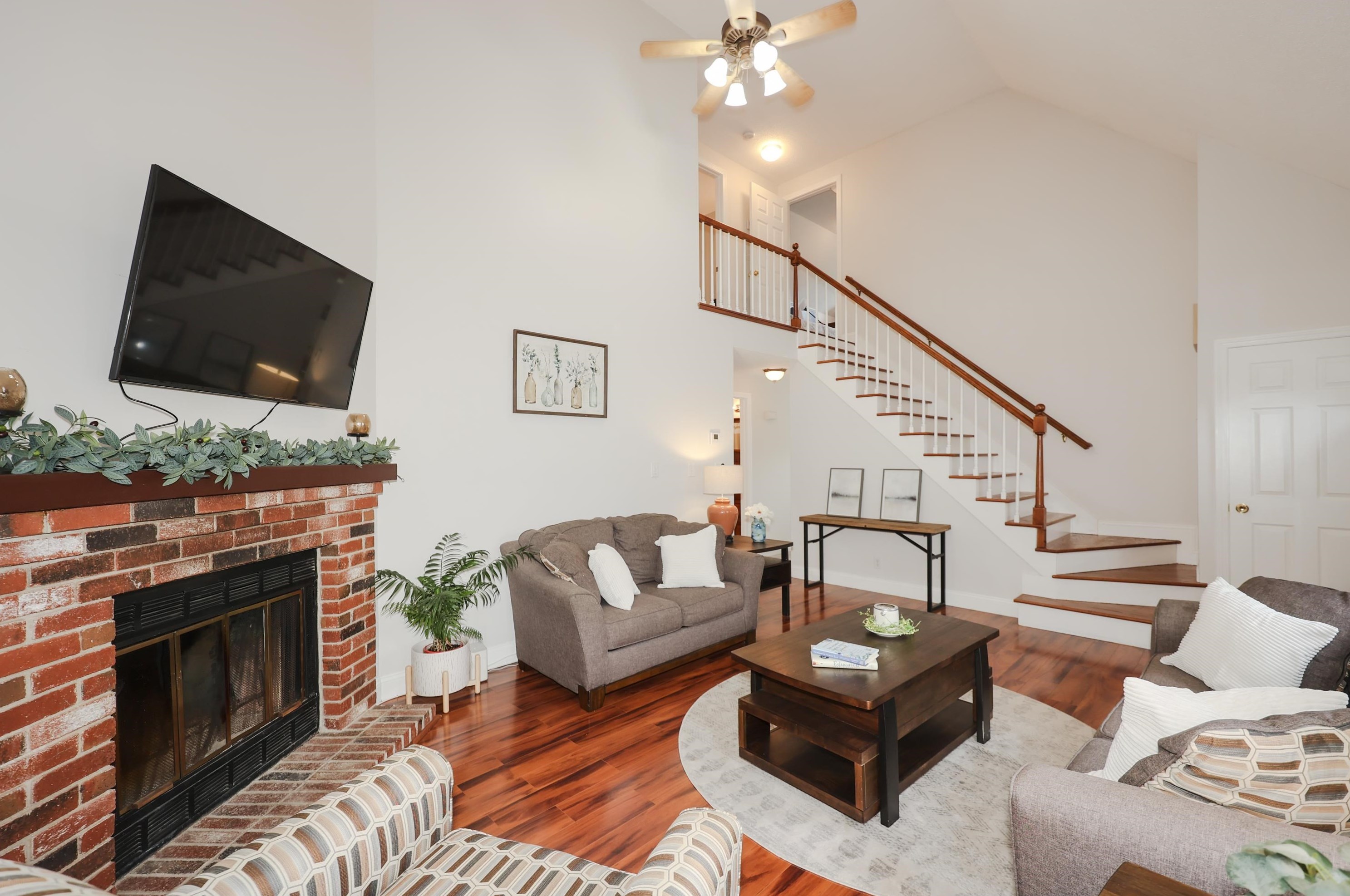 35 Donovan Ct, Merrimack NH 03054-6220 exterior