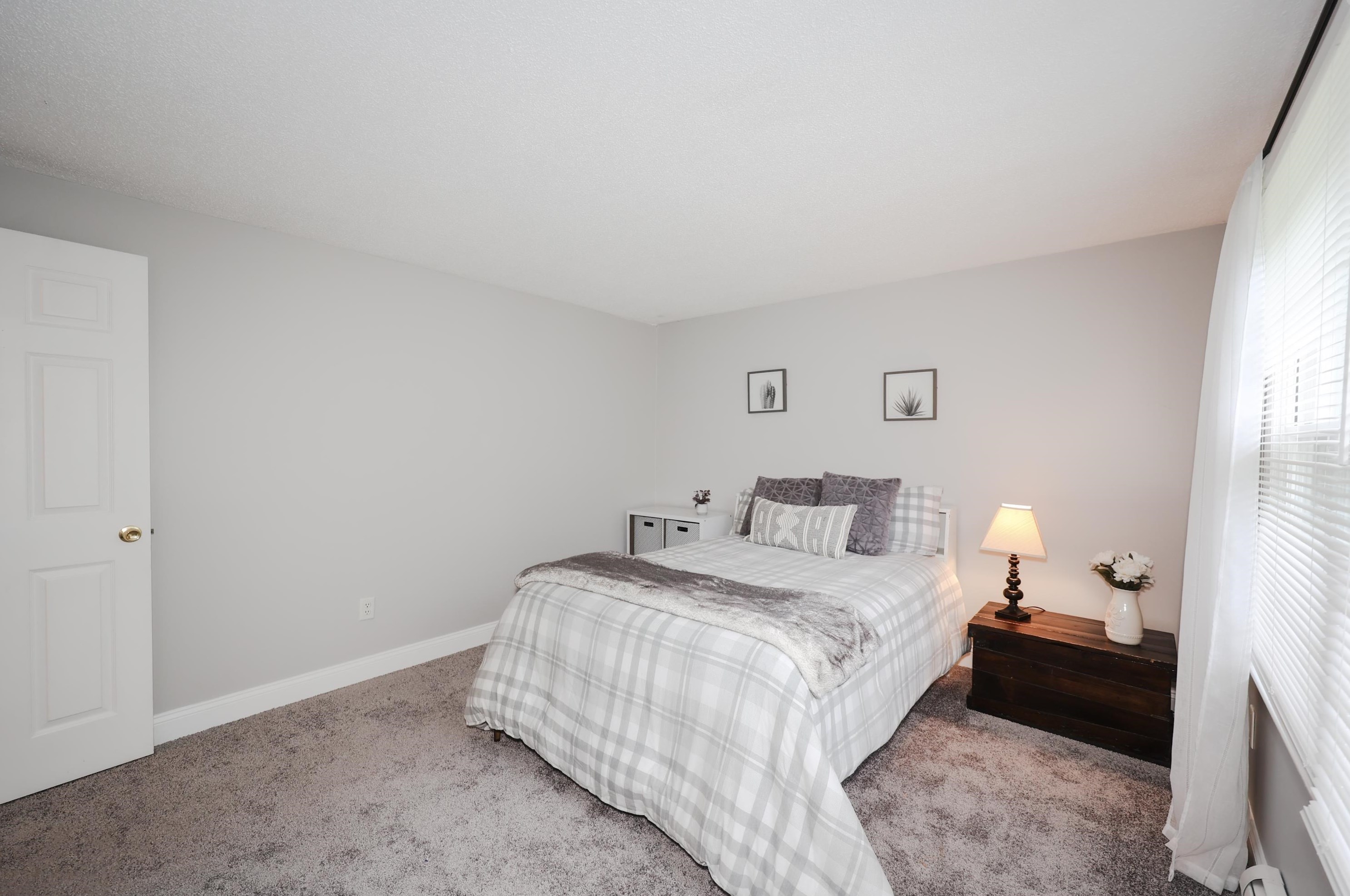 35 Donovan Ct, Merrimack NH 03054-6220 exterior