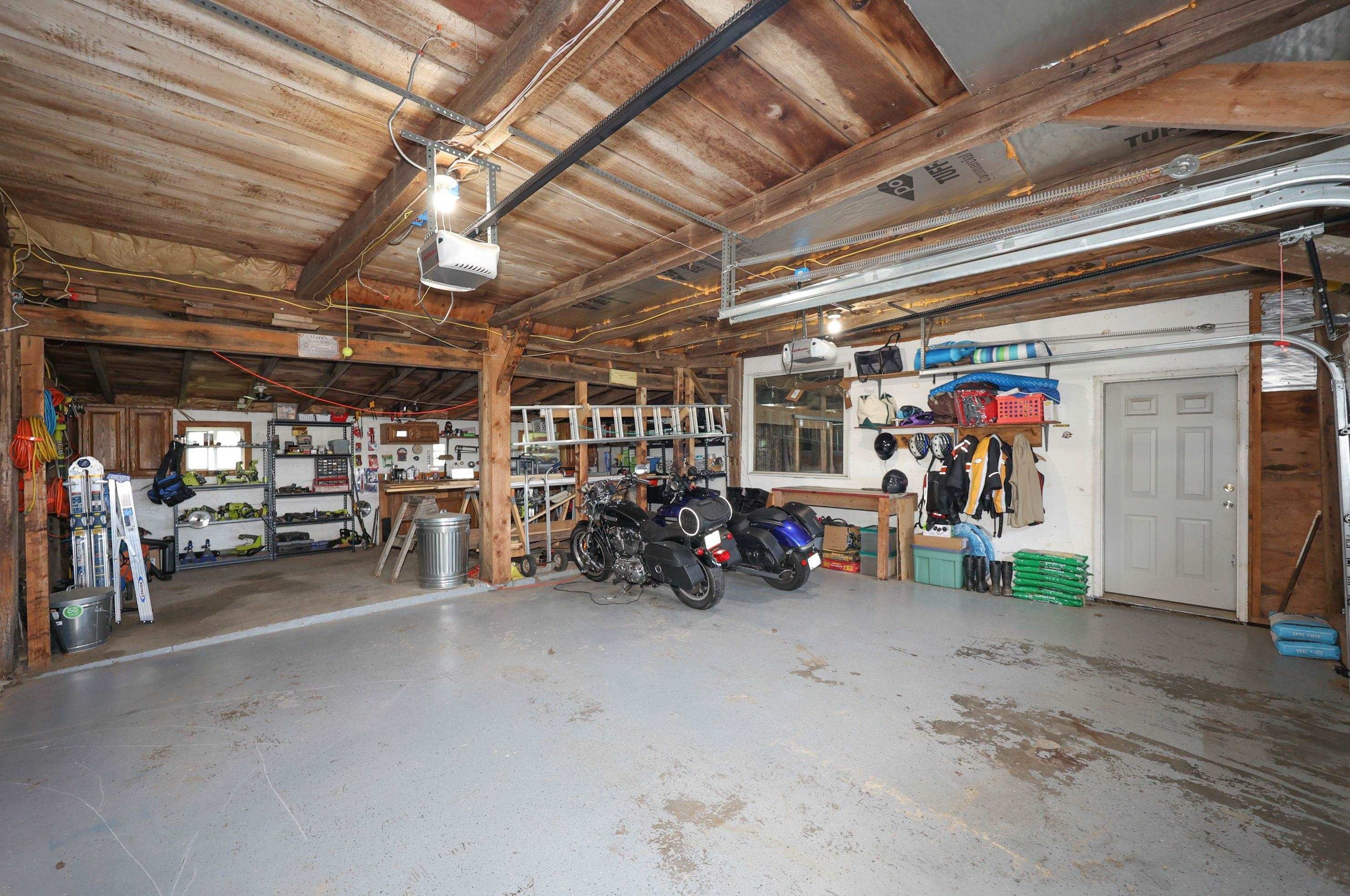 146 Barnstead Rd, Pittsfield NH  03263-3102 exterior