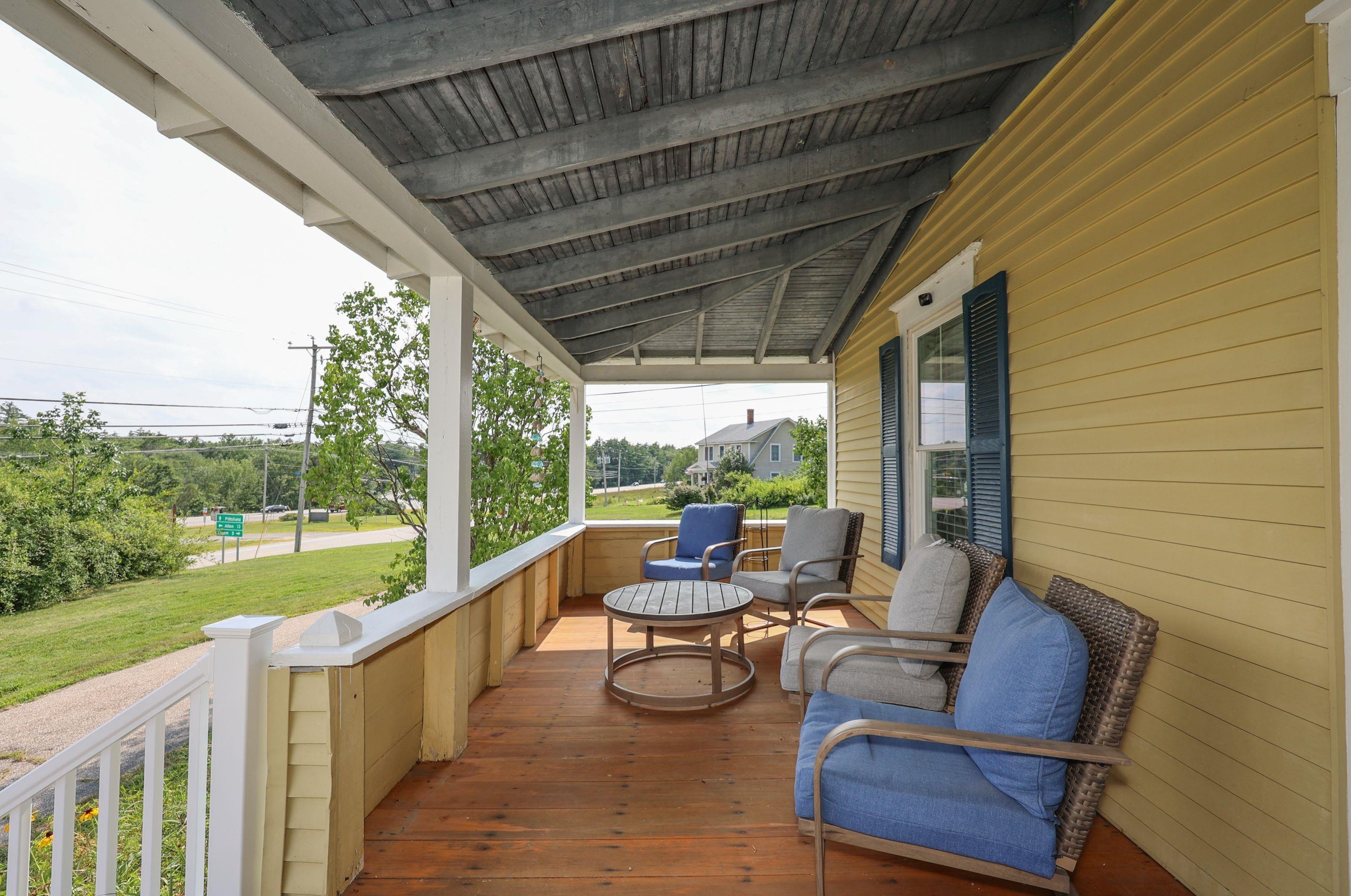 146 Barnstead Rd, Pittsfield NH  03263-3102 exterior