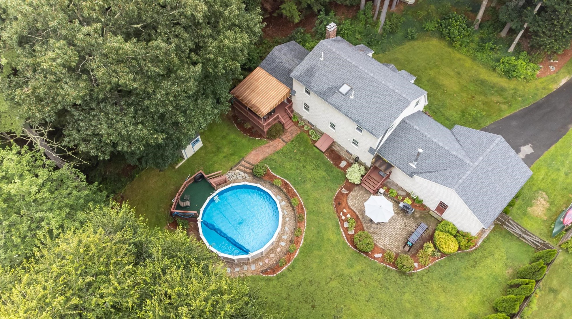 30 Beebe Ln, Merrimack NH 03054-2945 exterior