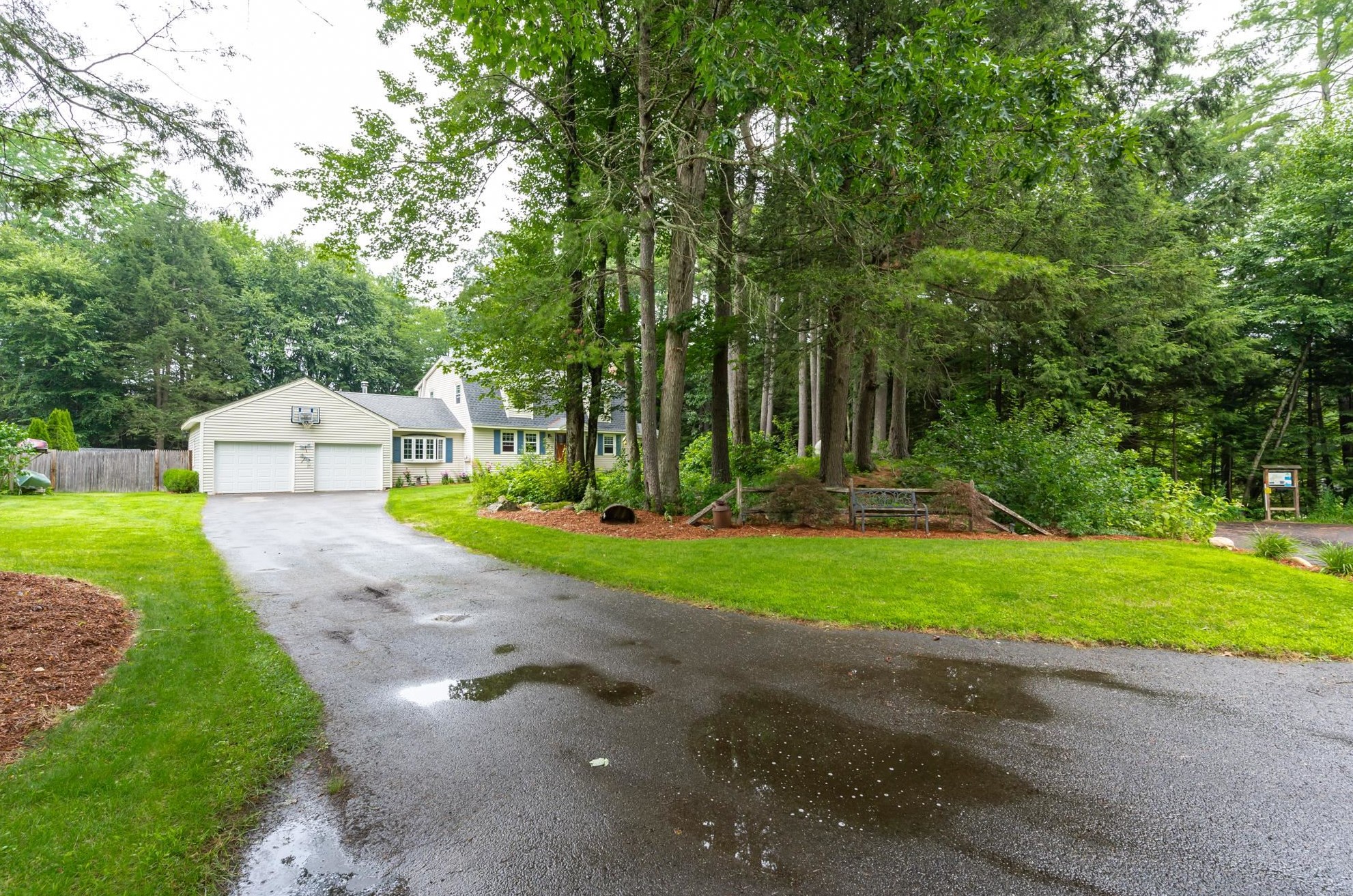 30 Beebe Ln, Merrimack NH 03054-2945 exterior