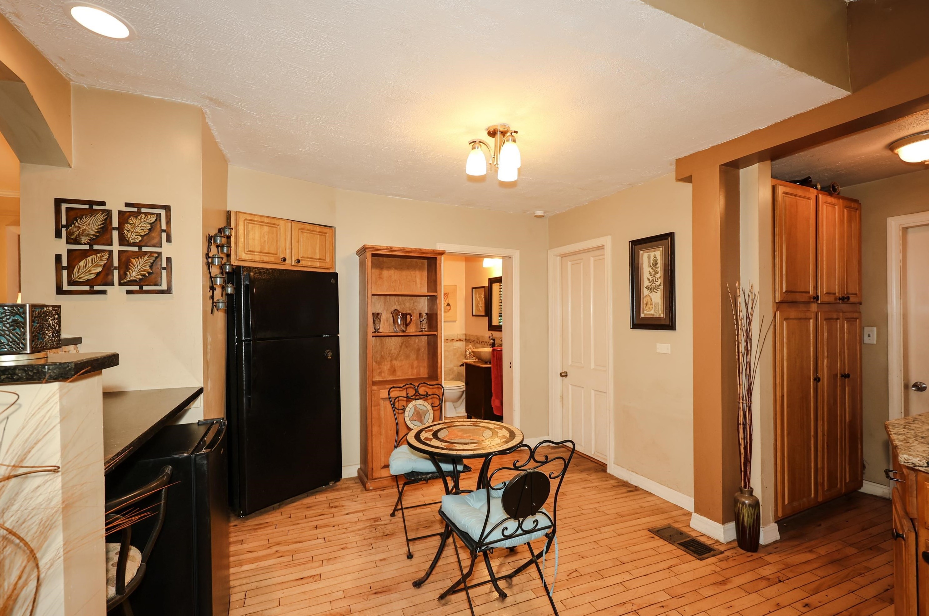 76 Kenberma St, Manchester NH 03103-6014 exterior