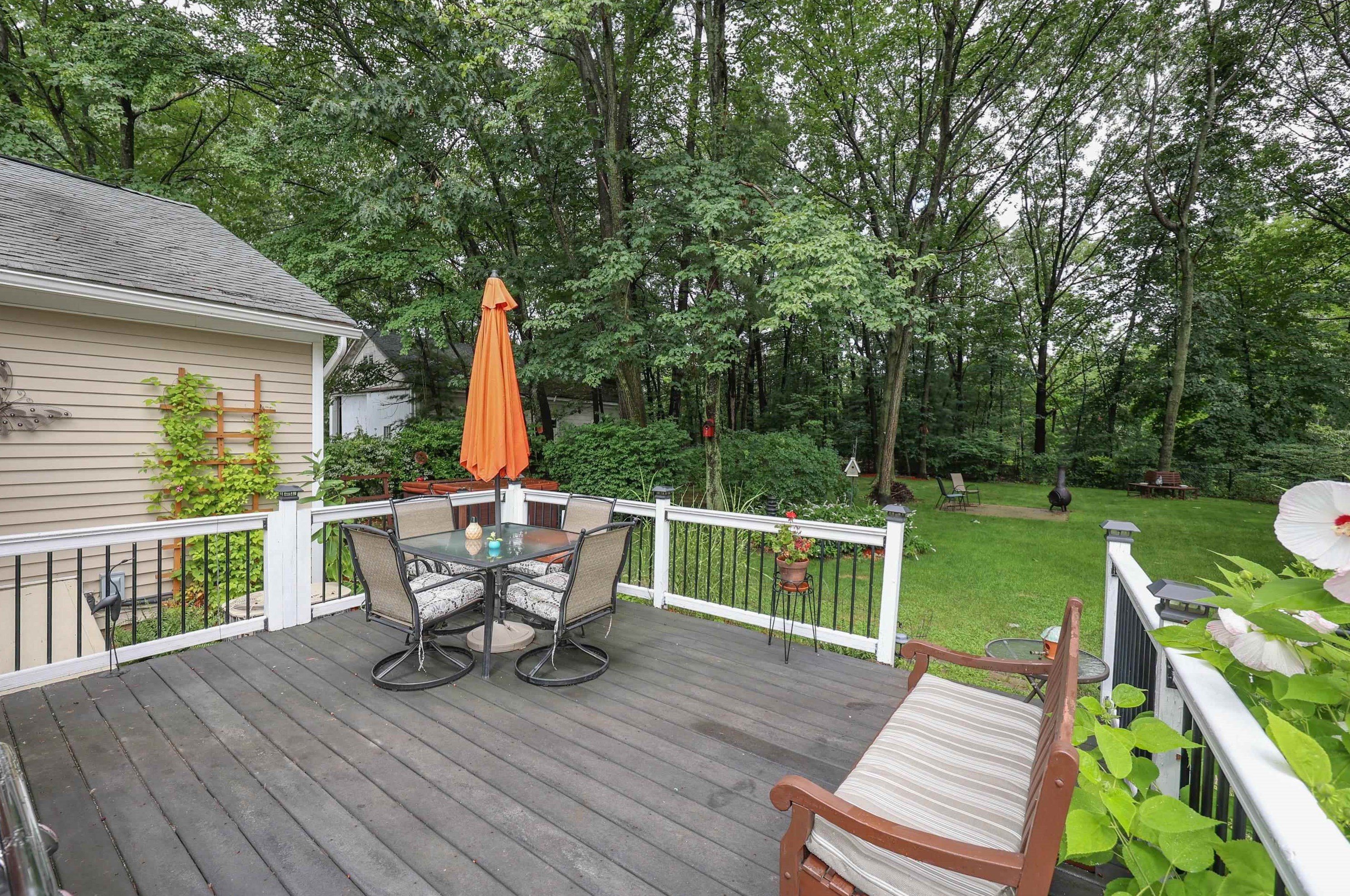 76 Kenberma St, Manchester NH 03103-6014 exterior