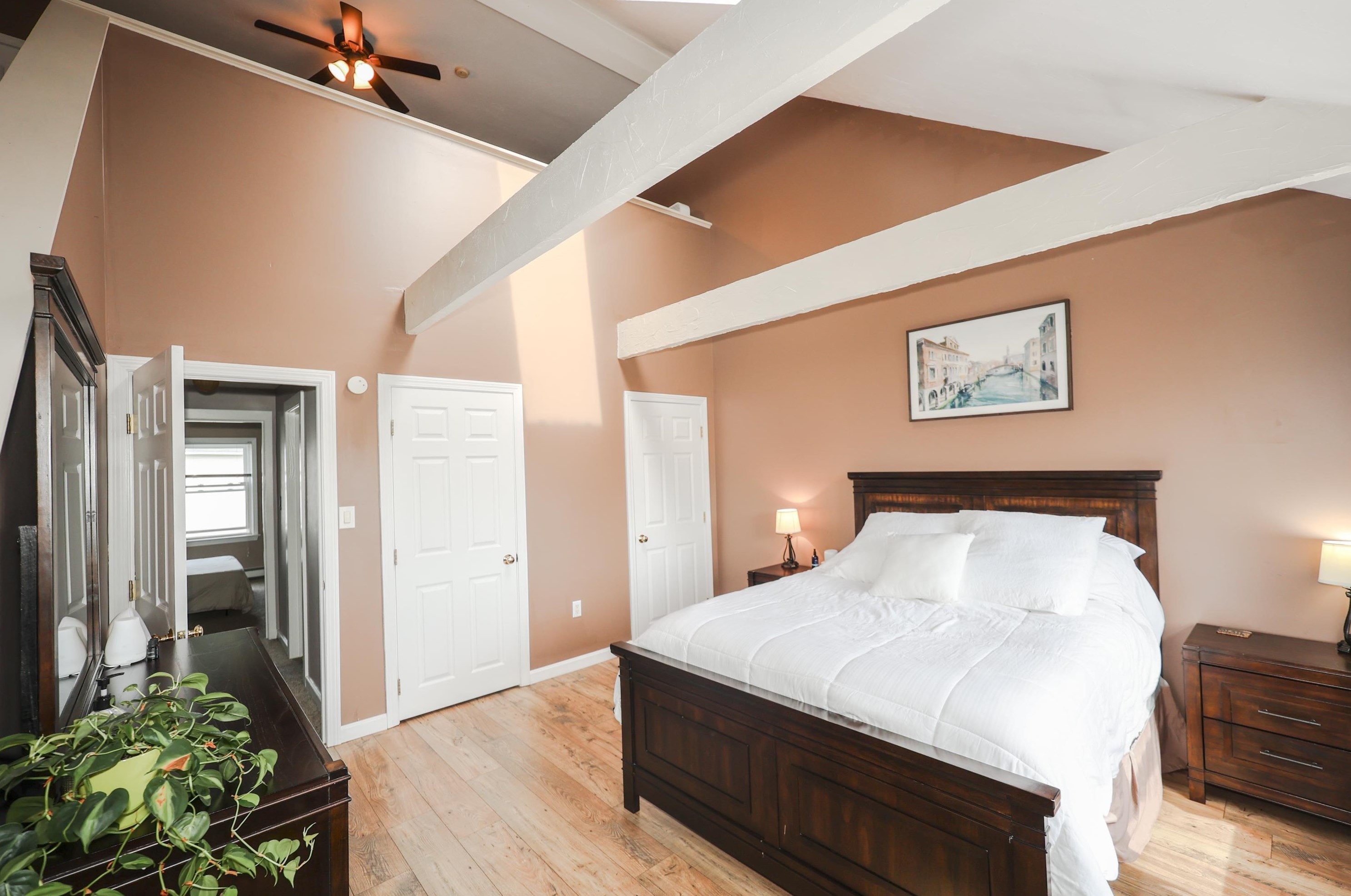 307 Cir Rd, Manchester NH 03103-3182 exterior