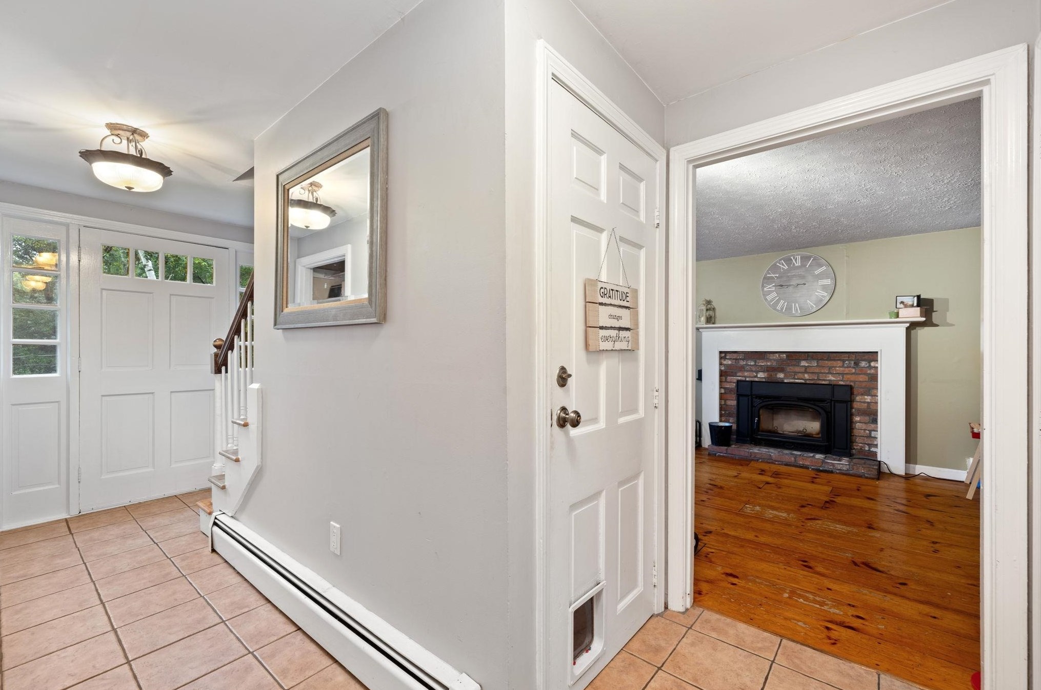 17 Green Meadow Ln, Manchester NH  03110-5546 exterior