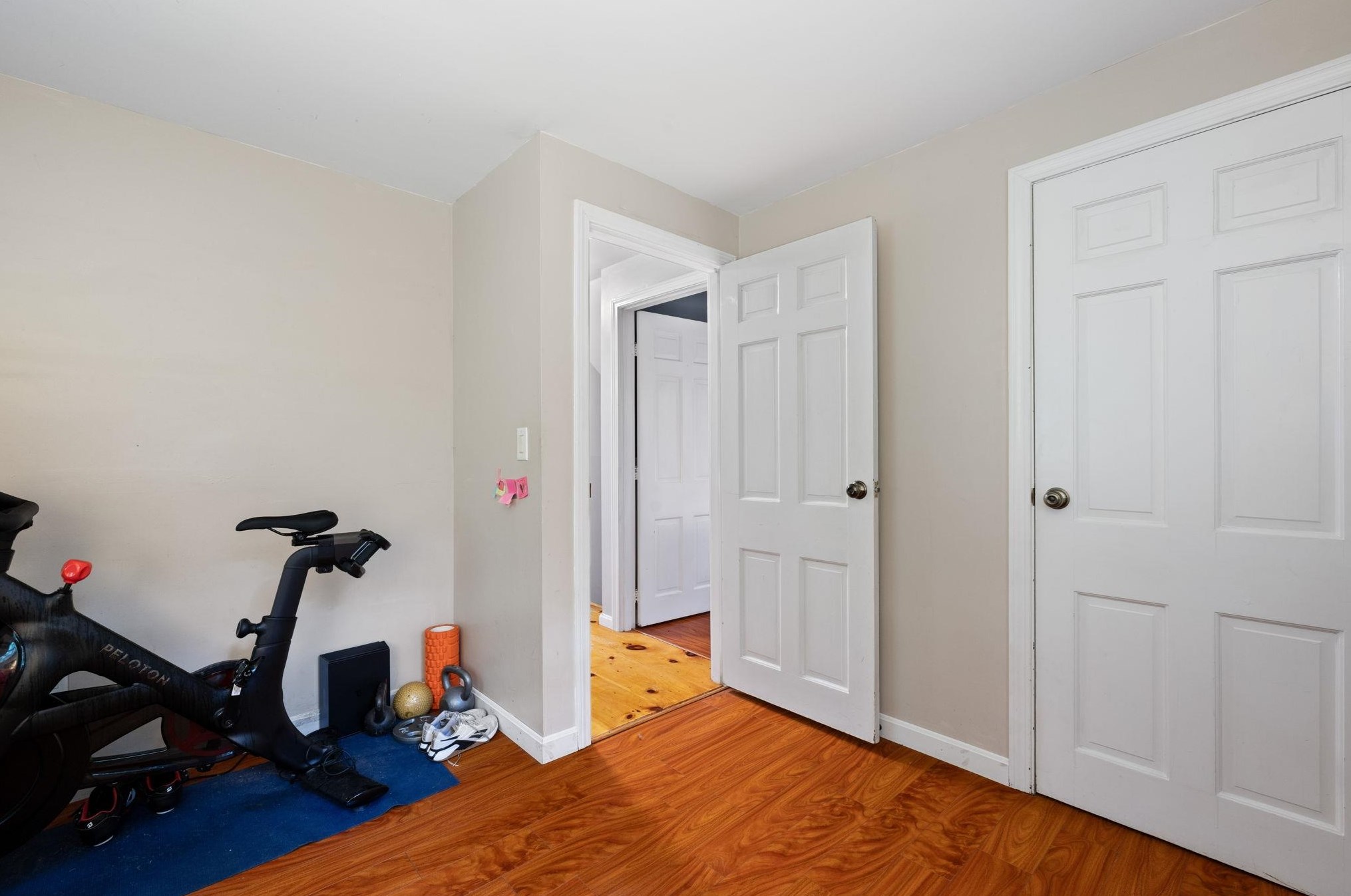 17 Green Meadow Ln, Manchester NH  03110-5546 exterior