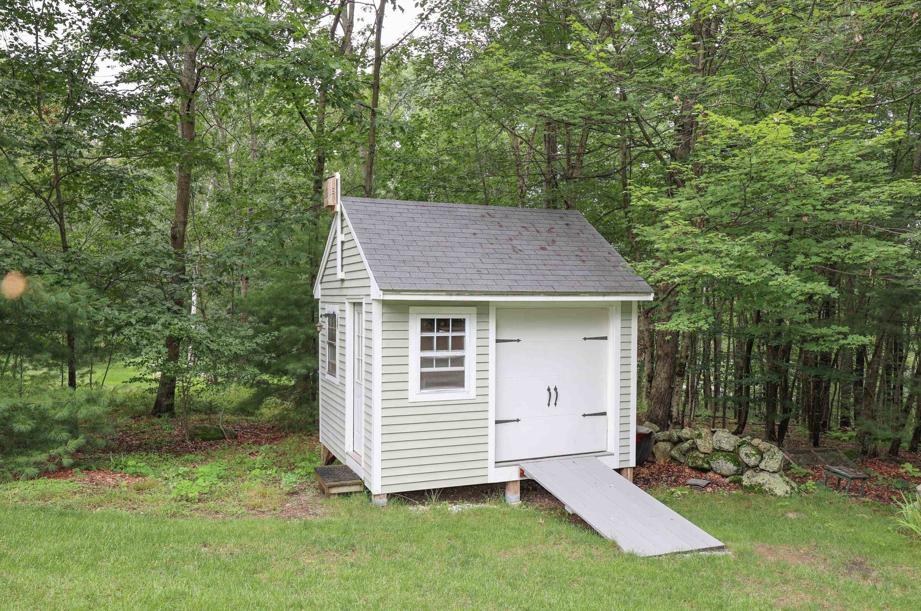 19 Proctor Rd, Manchester NH 03110-4723 exterior