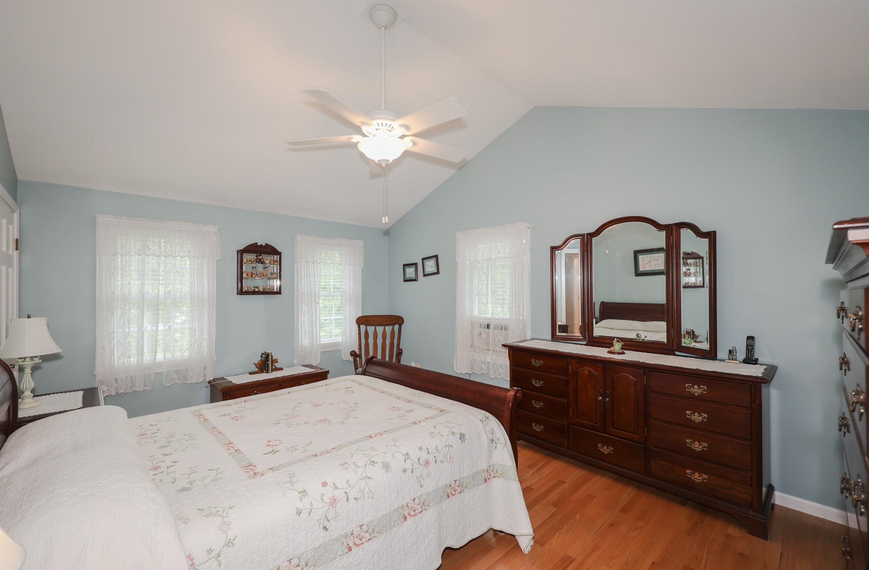 19 Proctor Rd, Manchester NH 03110-4723 exterior