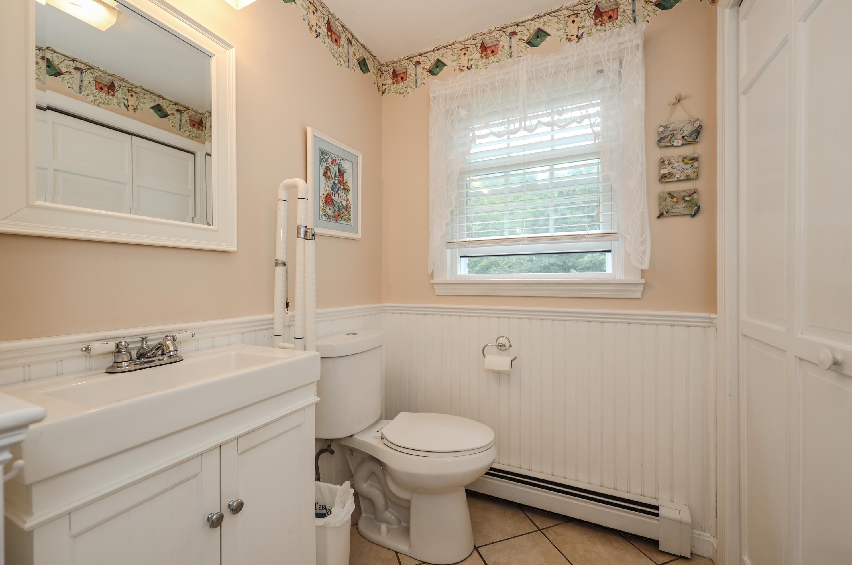 19 Proctor Rd, Manchester NH 03110-4723 exterior