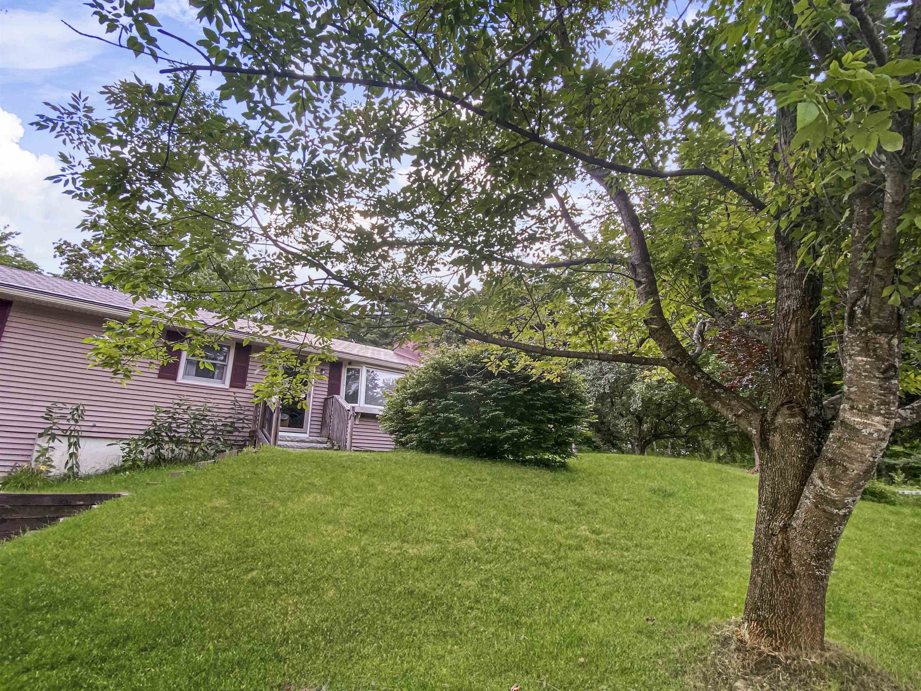 1 Hampshire Dr, Franklin, NH 03235 MLS 4966435 Coldwell Banker