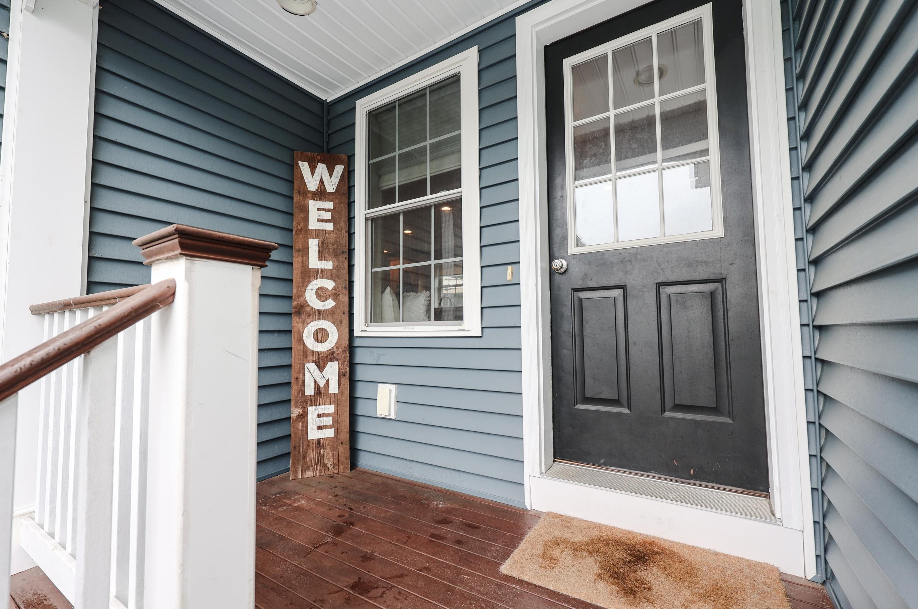 88 Brenton St, Hudson NH  03052-1070 exterior