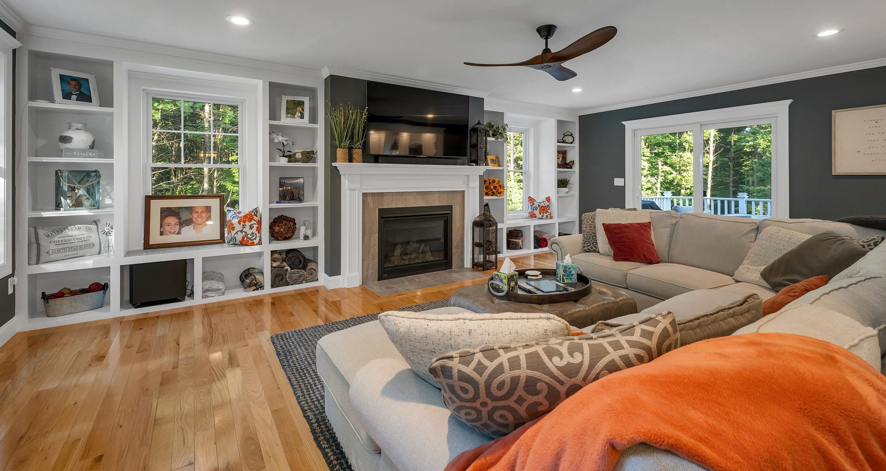 227 Ash Swamp Rd, Newmarket NH 03857-2073 exterior