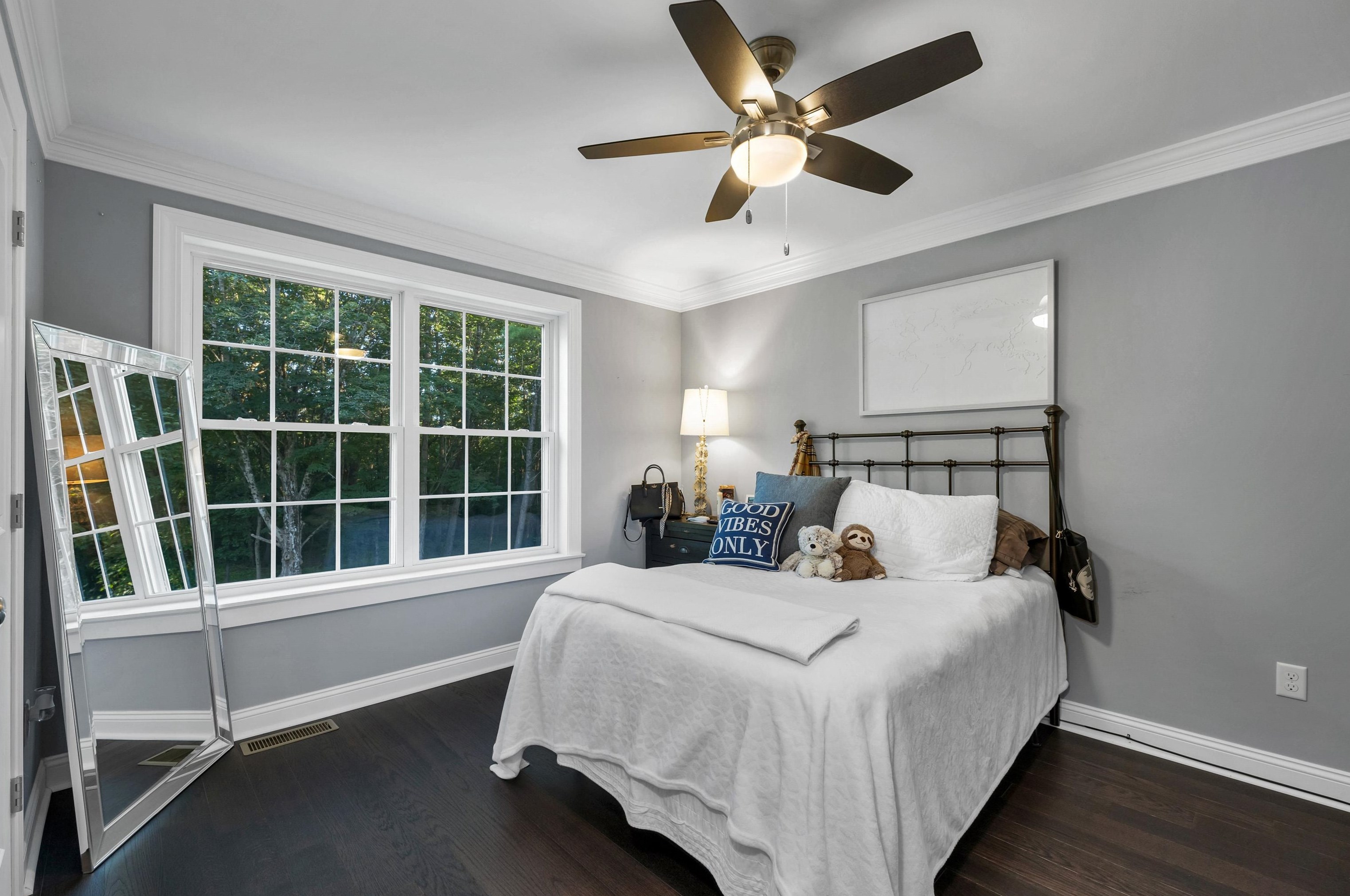 227 Ash Swamp Rd, Newmarket NH 03857-2073 exterior