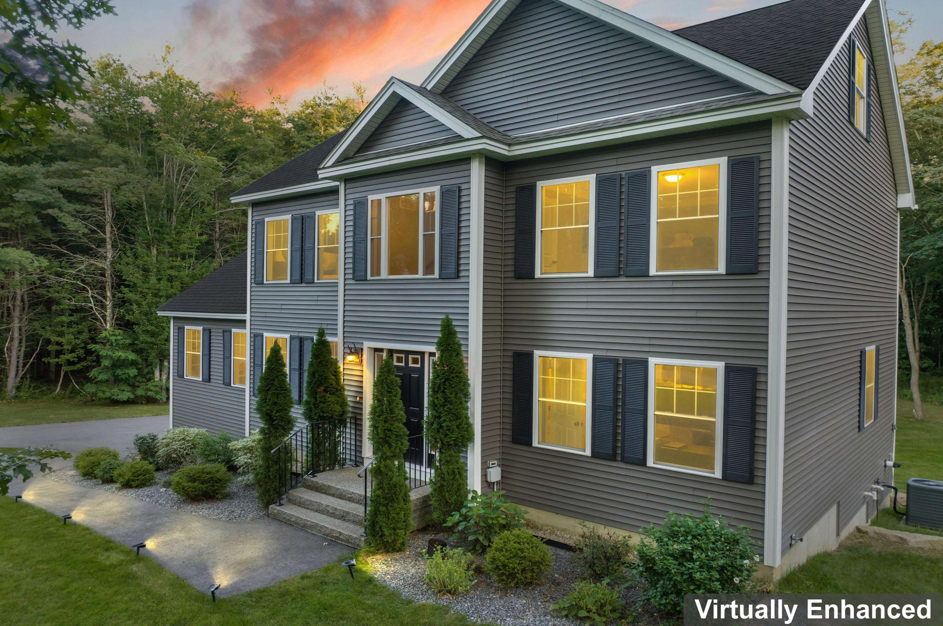 227 Ash Swamp Rd, Newmarket NH  03857-2116 exterior