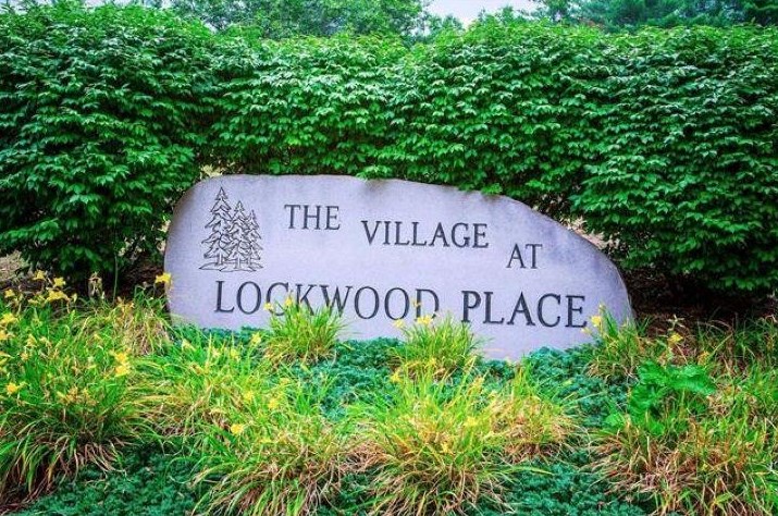 16 Joel Path, Hudson NH  03051-3762 exterior