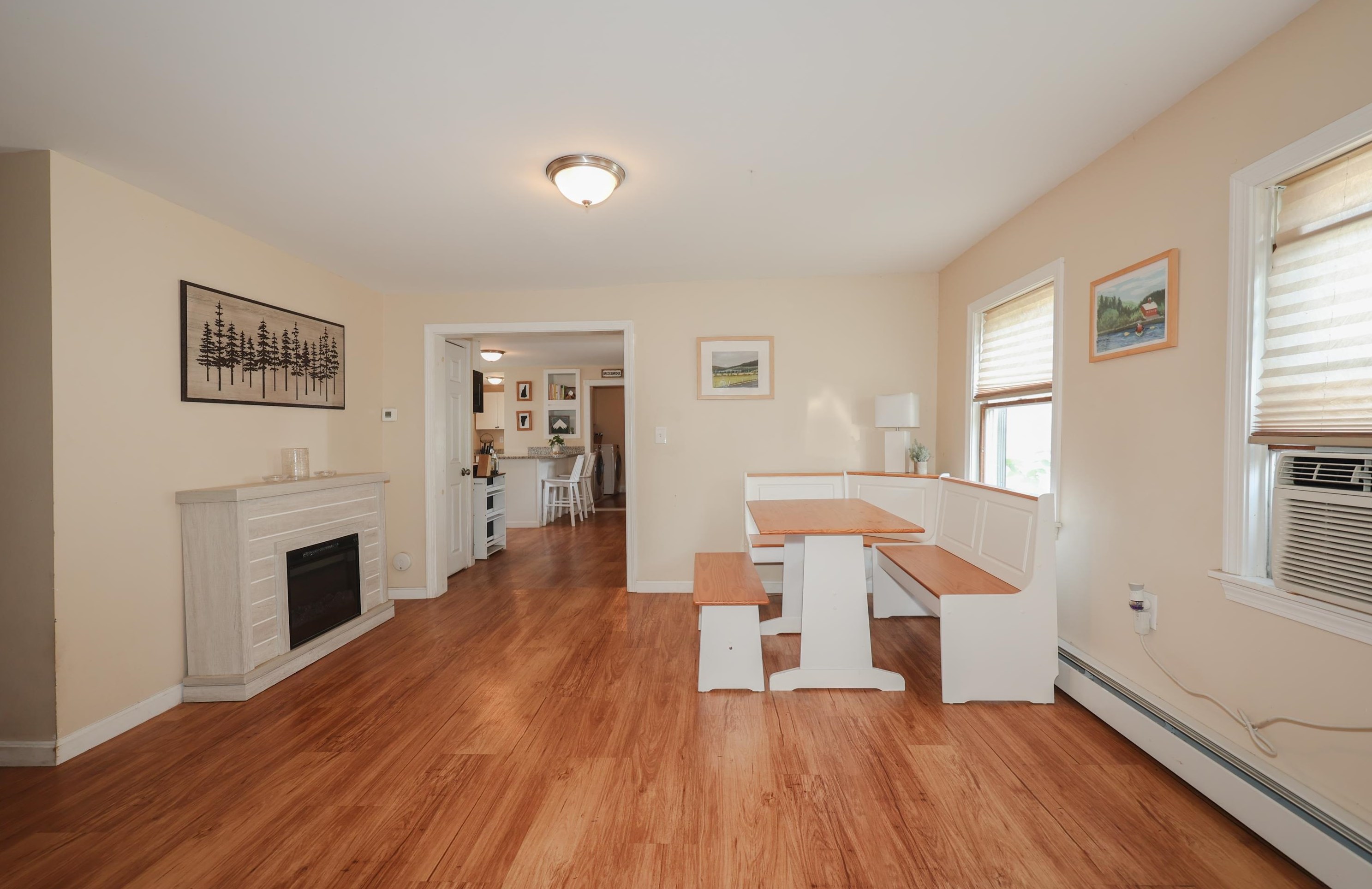 161 Mammoth Rd, Manchester NH  03109-4907 exterior