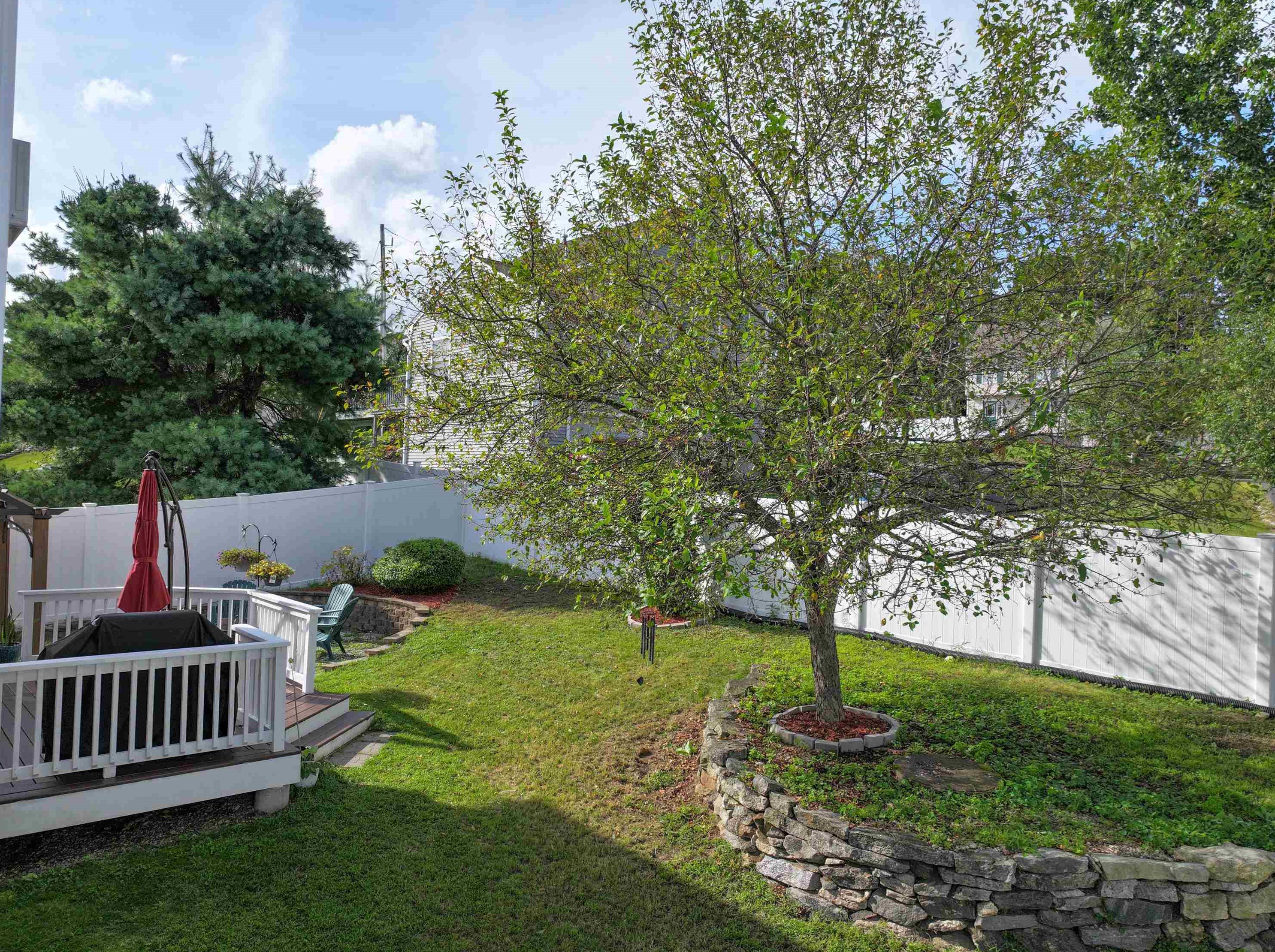 440 Whittington St, Manchester NH  03104-6493 exterior