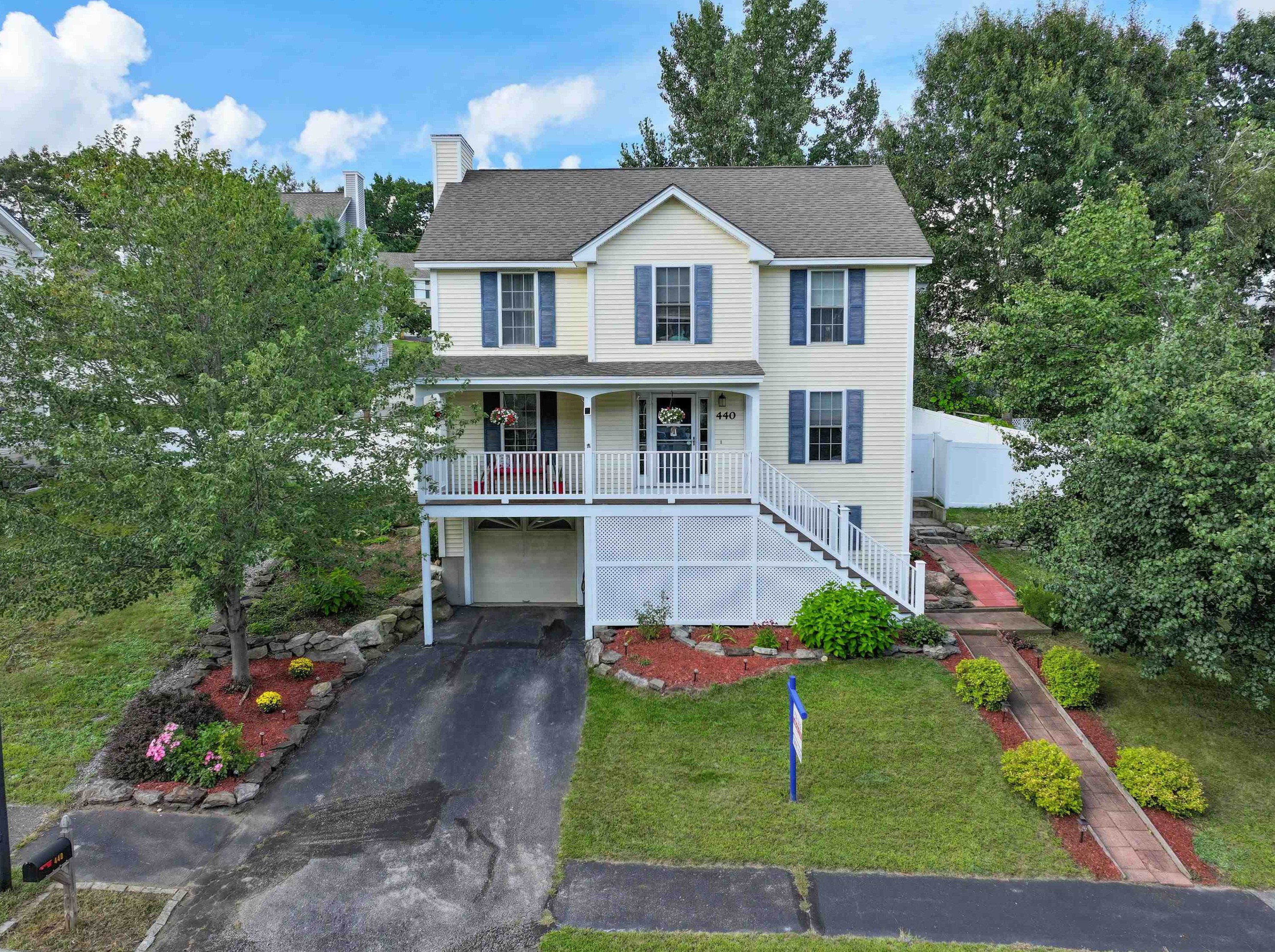 440 Whittington St, Manchester NH  03104-6493 exterior