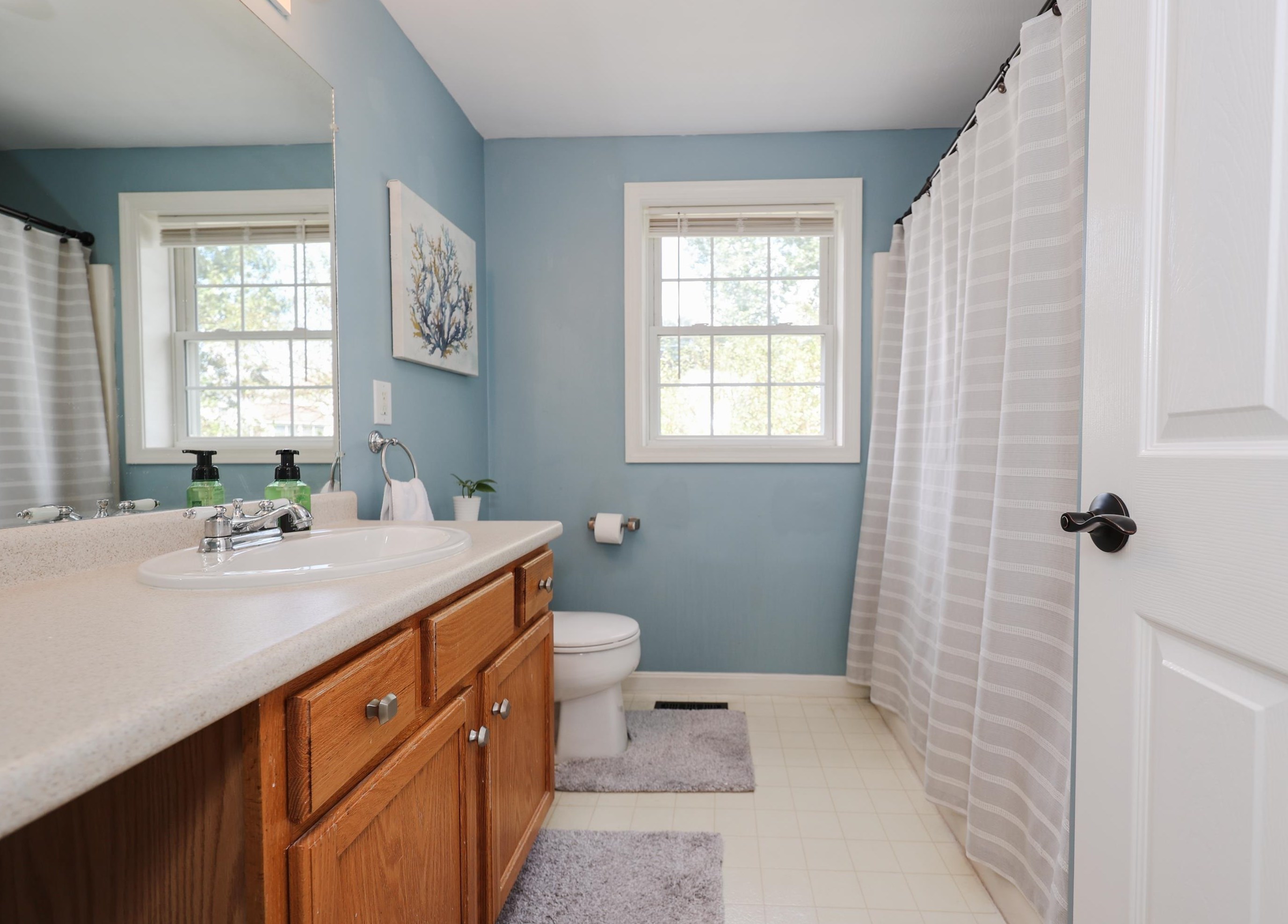 440 Whittington St, Manchester NH  03104-6493 exterior