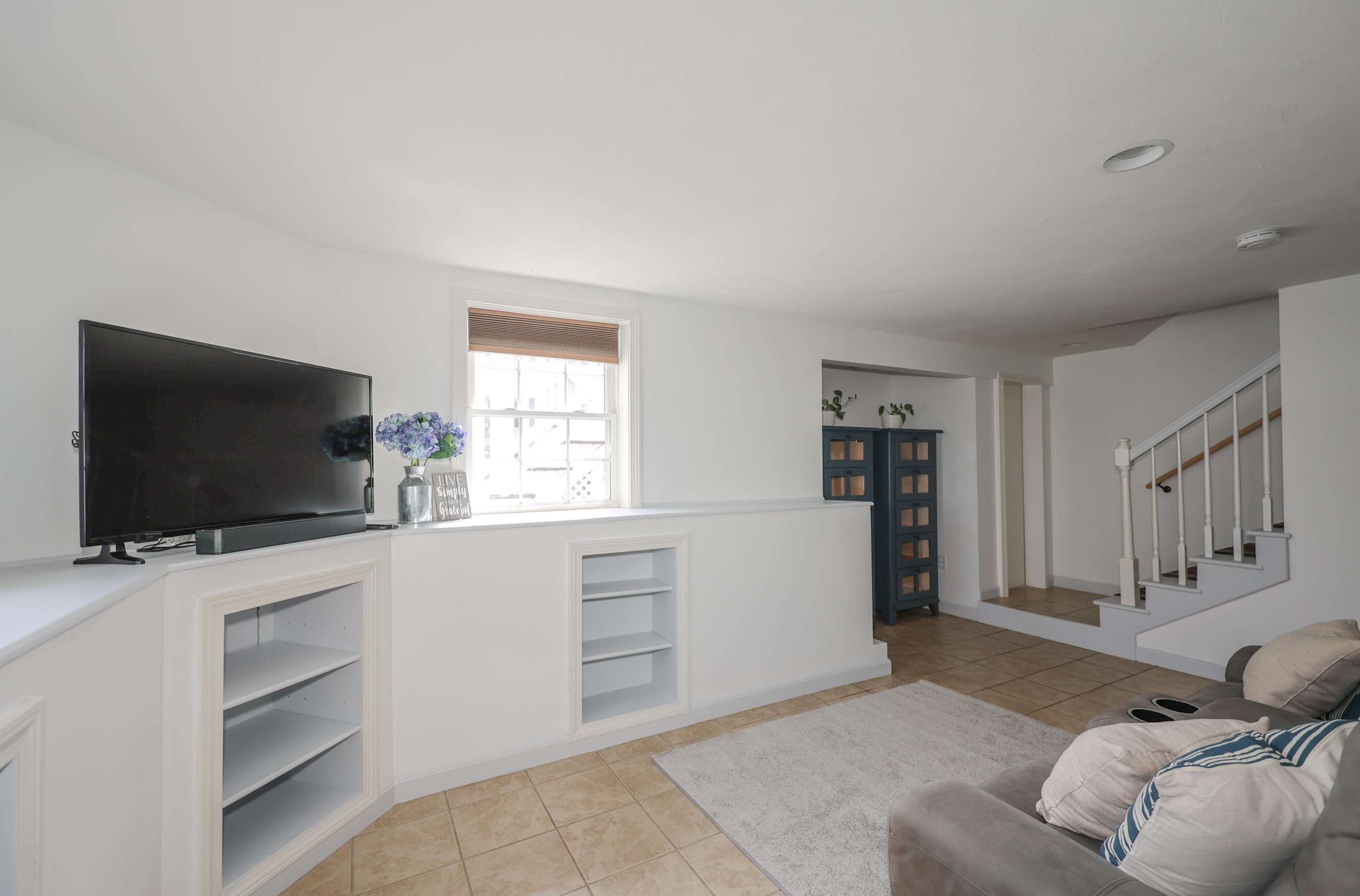 440 Whittington St, Manchester NH  03104-6493 exterior