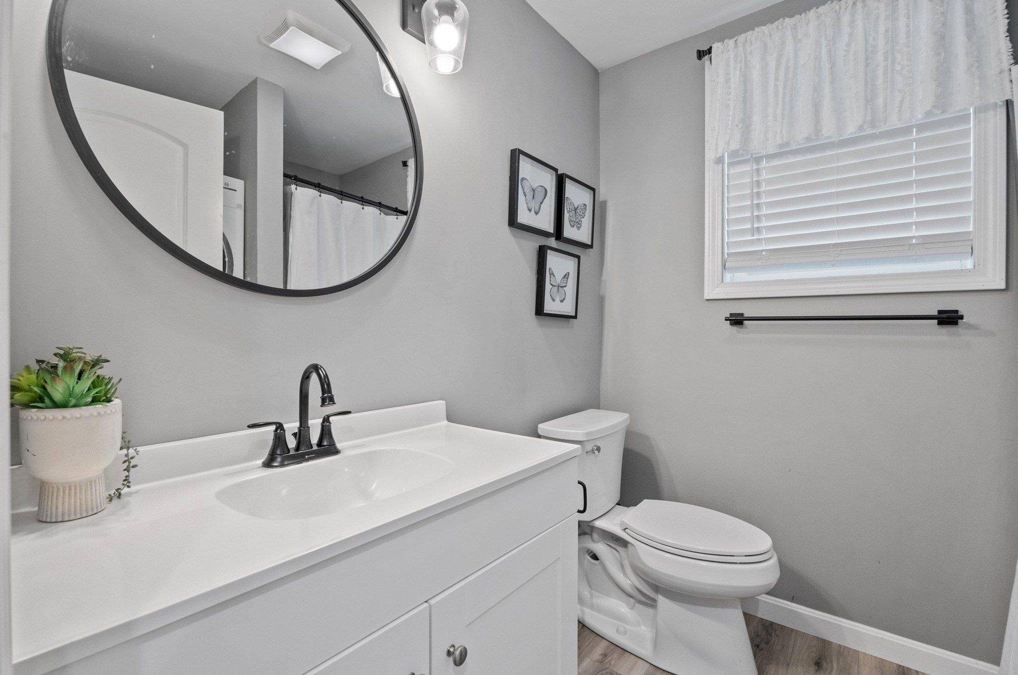 22 Circle Dr, Meredith NH  03253-6304 exterior