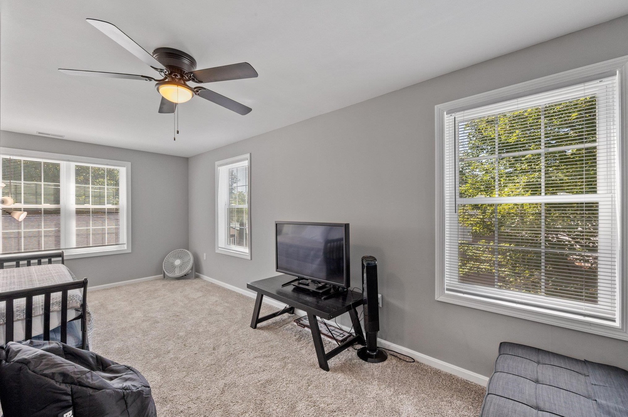 22 Circle Dr, Meredith NH  03253-6304 exterior