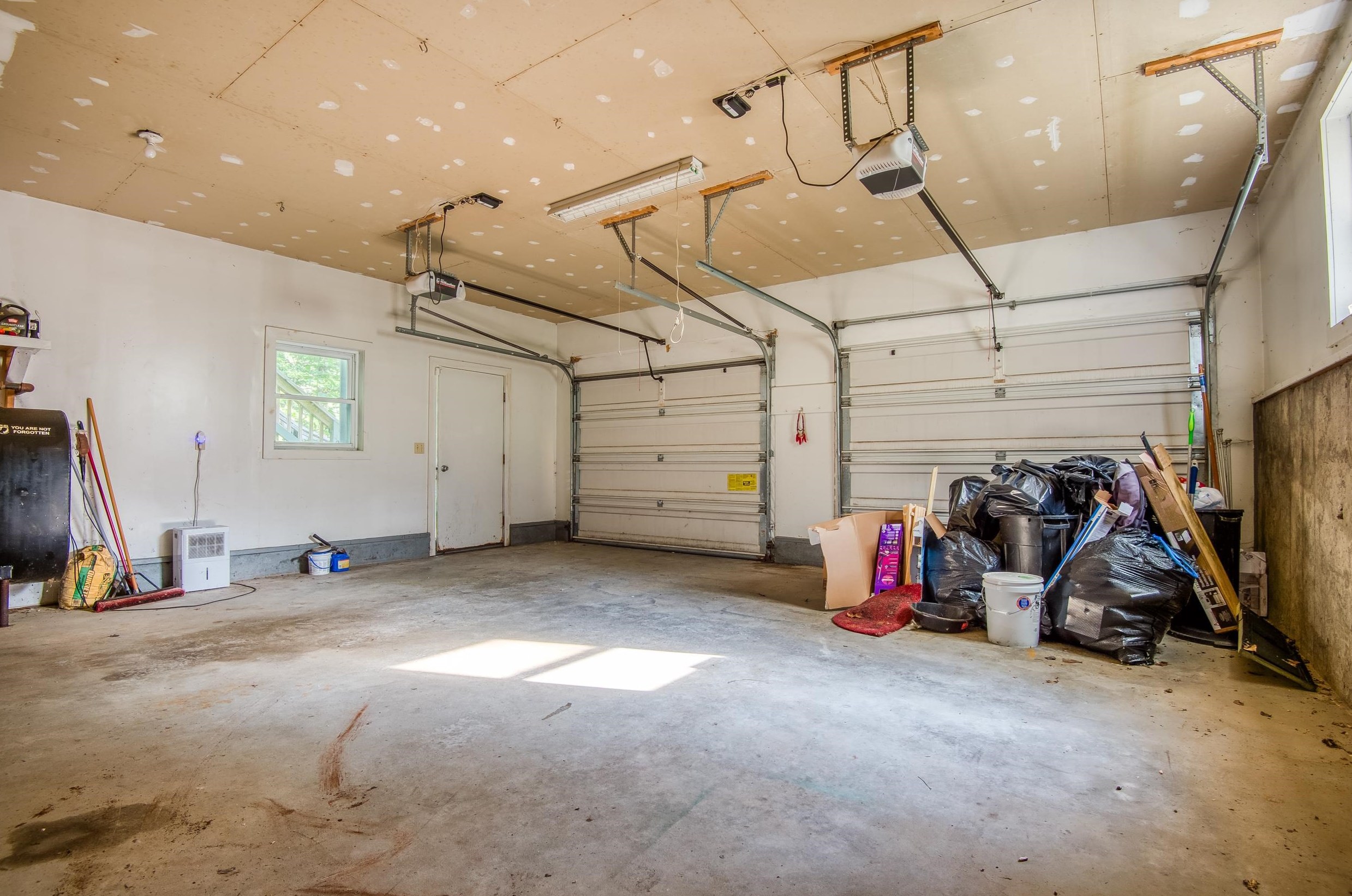 2 Stony Brk Rd, Shelburne NH  03581-1350 exterior