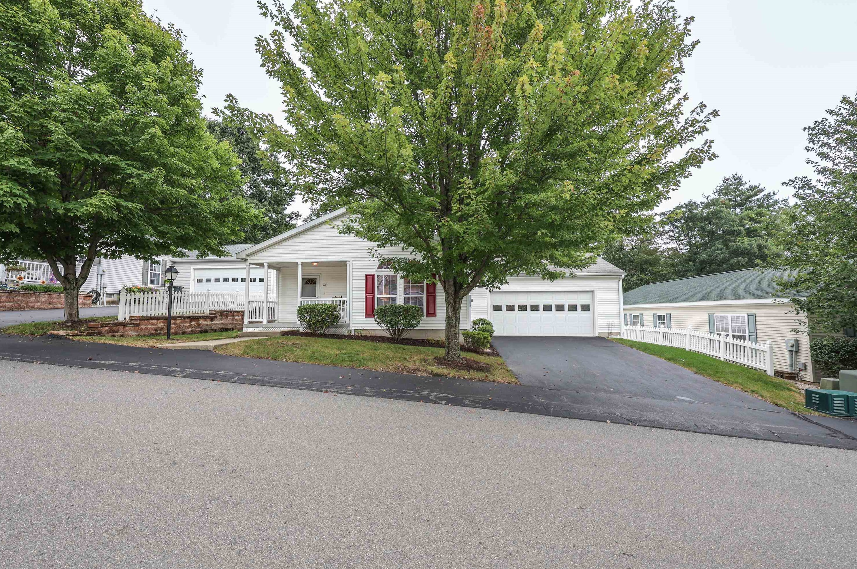 67 Heritage Way, Manchester NH  03104-5764 exterior