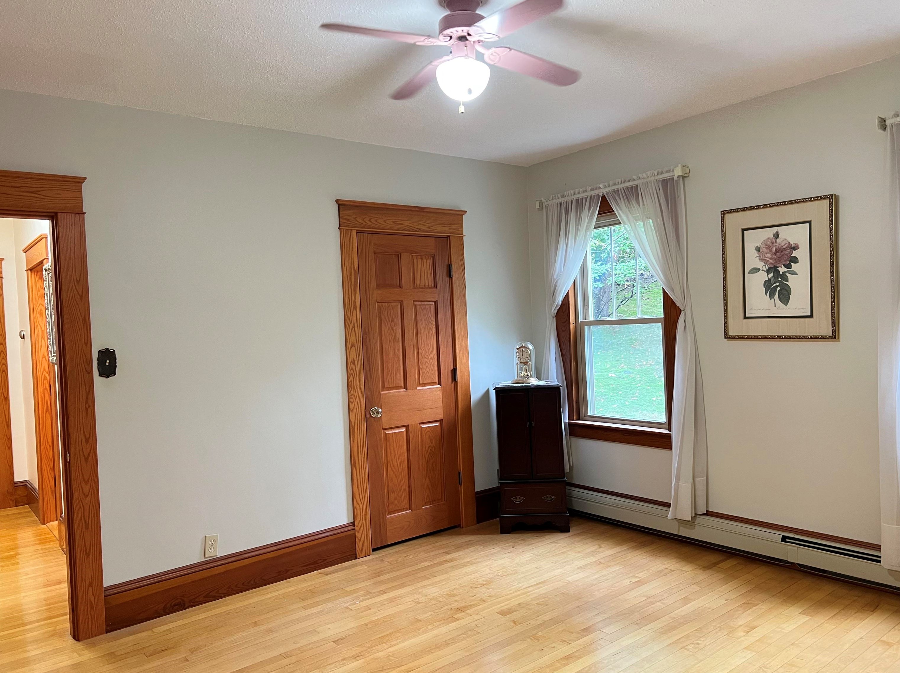 526 Amherst St, Manchester NH 03104-5083 exterior