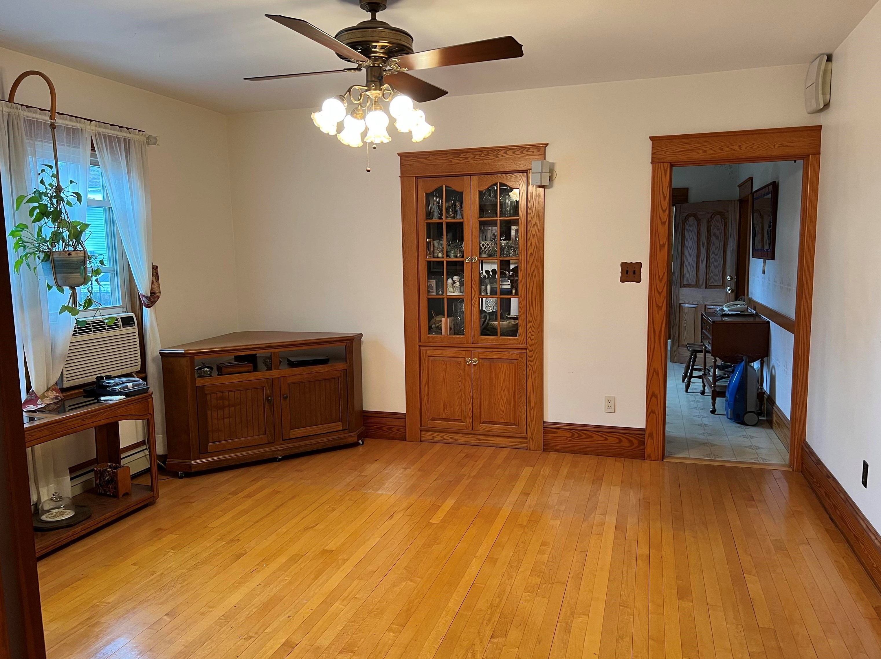 526 Amherst St, Manchester NH 03104-5083 exterior