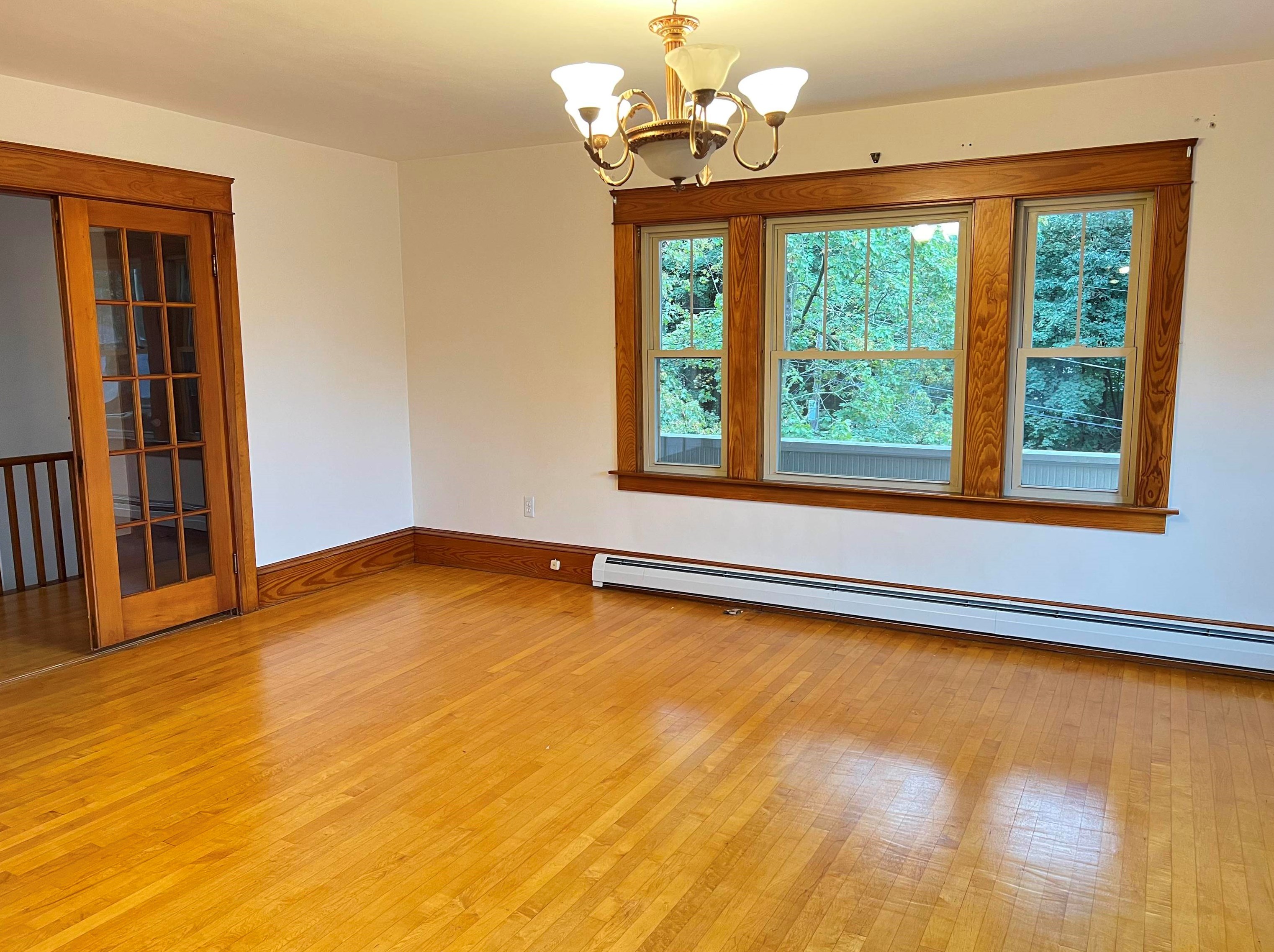 526 Amherst St, Manchester NH 03104-5083 exterior