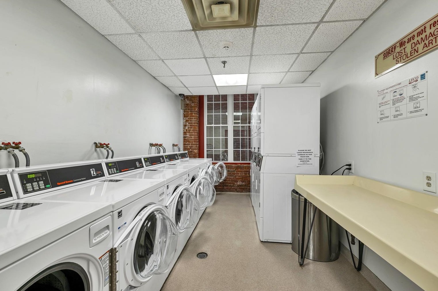 470 Silver St, Manchester NH  03103-5000 exterior