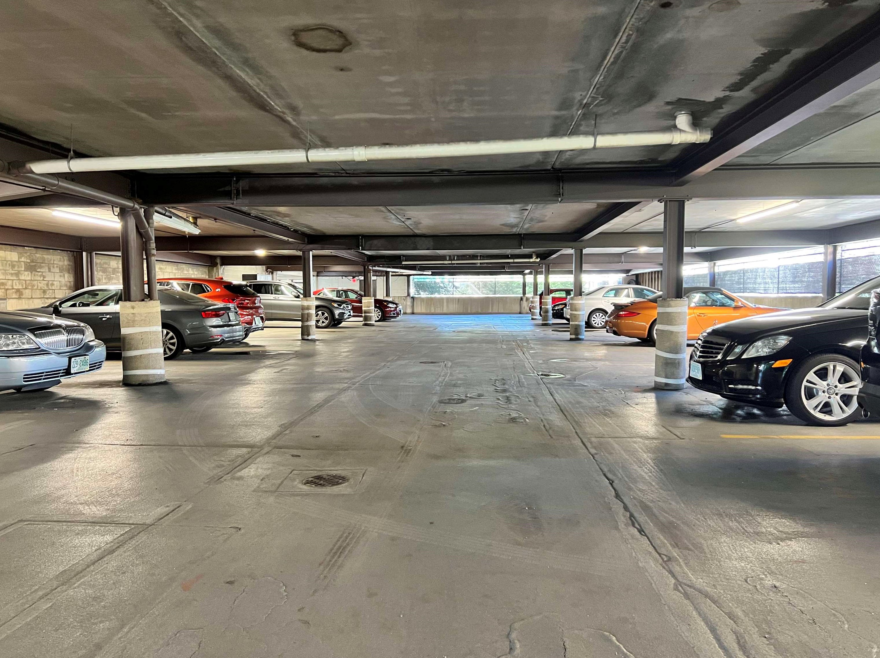 55 River Rd, Manchester NH  03106-2624 exterior