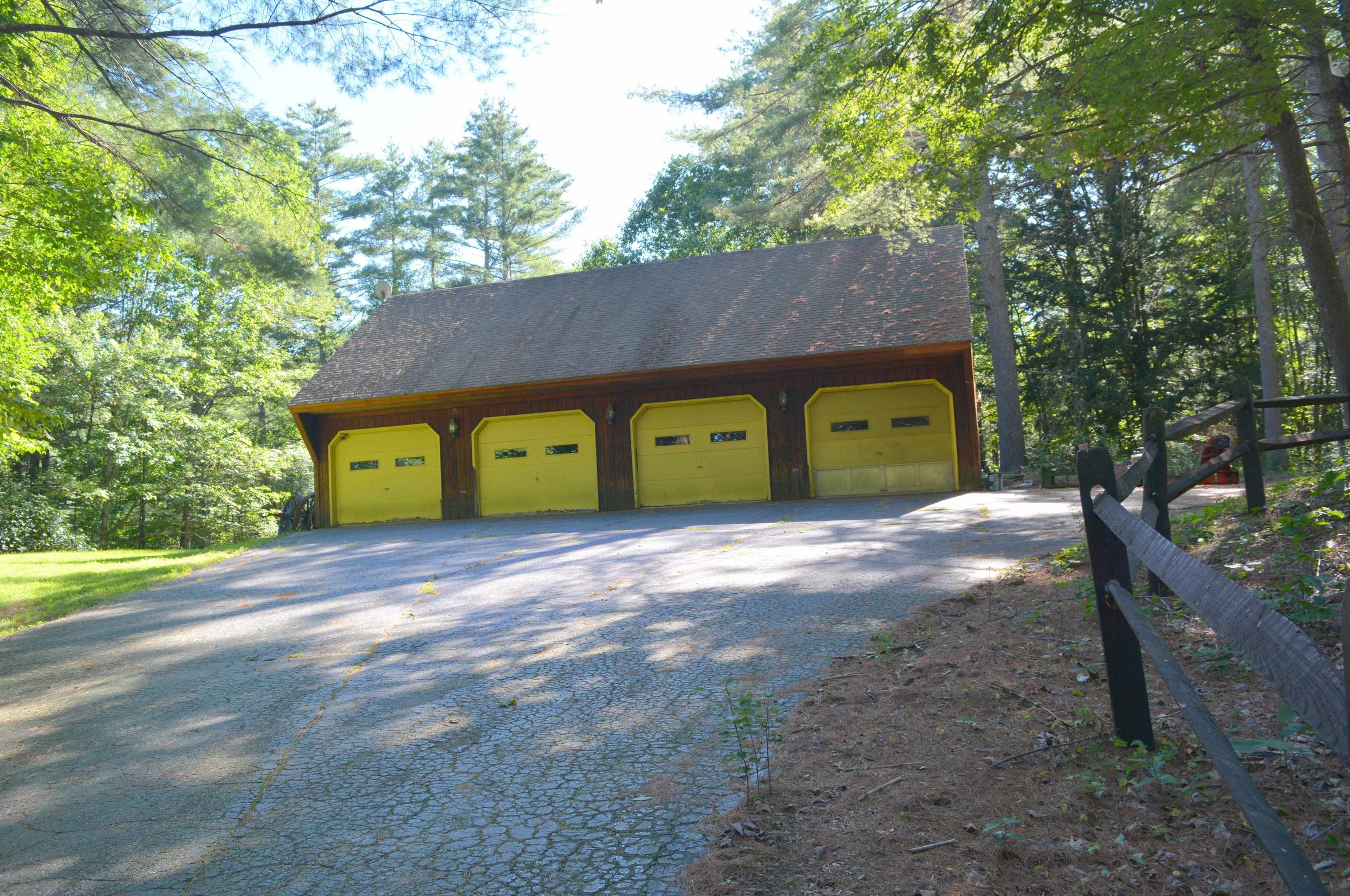 22 Sand Hl Rd, Unity NH 03773-6406 exterior