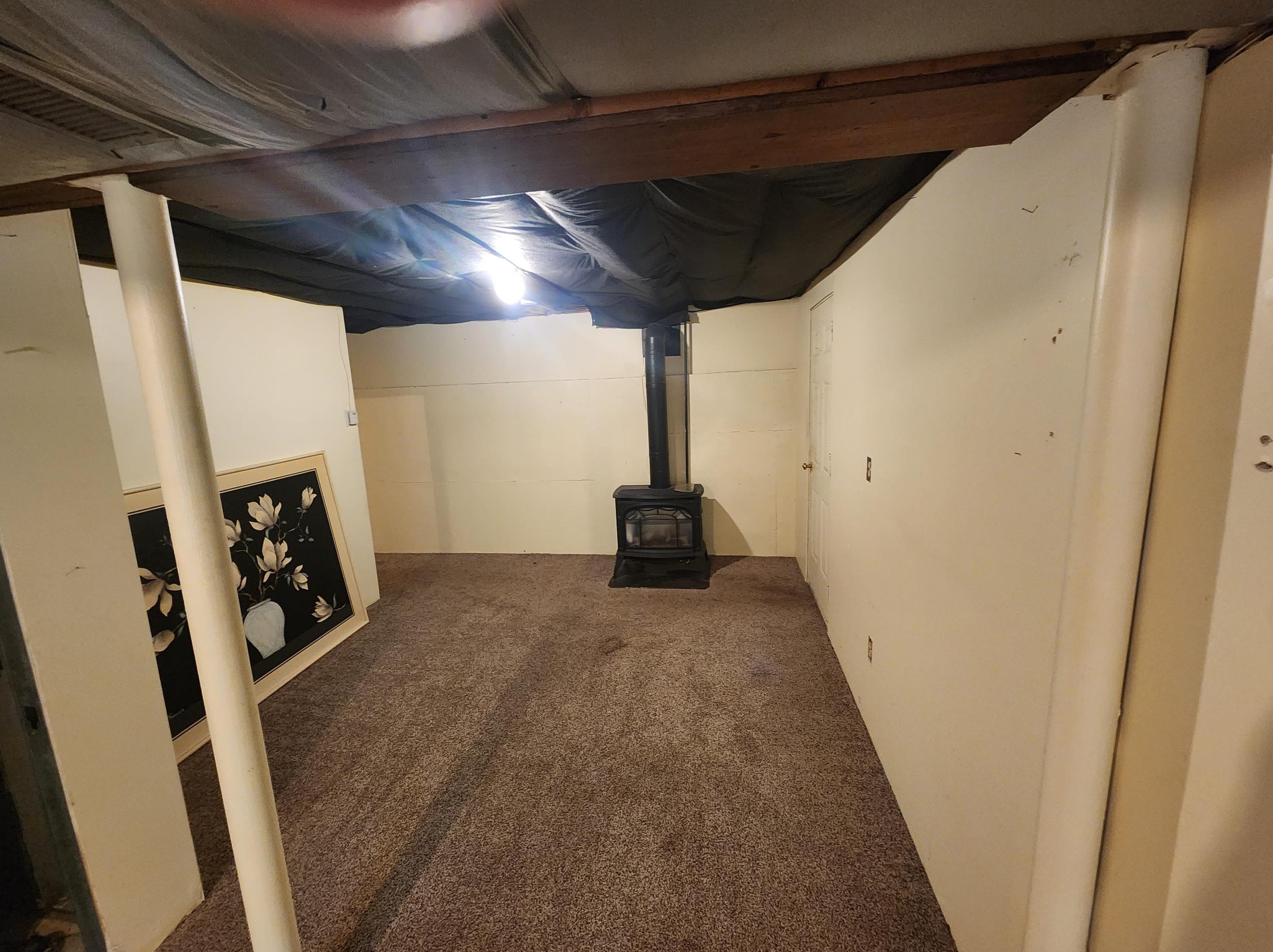 4649 Brown Ave, Manchester NH 03103-6726 exterior