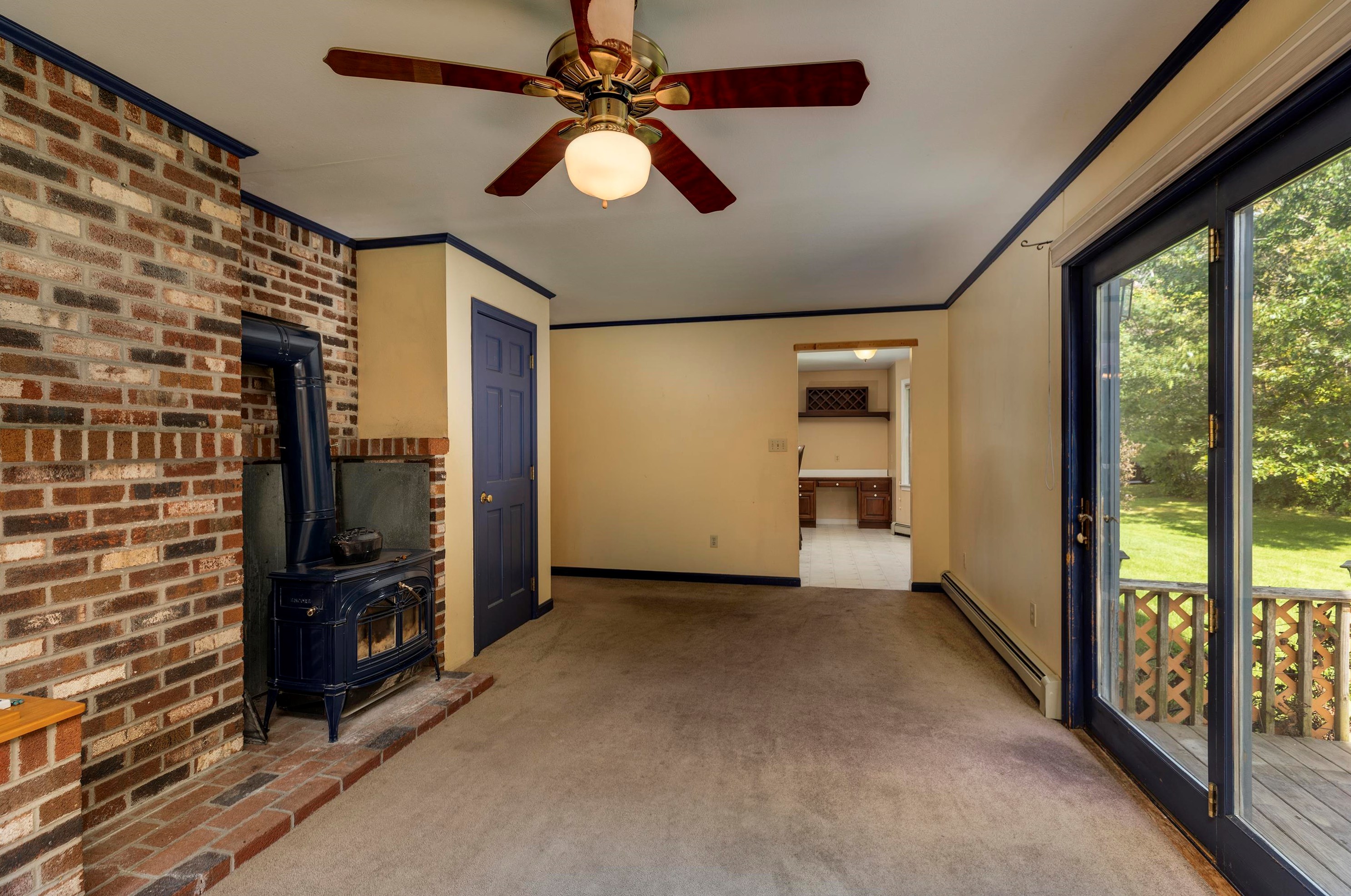 463 Meriden Rd, Lebanon NH  03766-2402 exterior