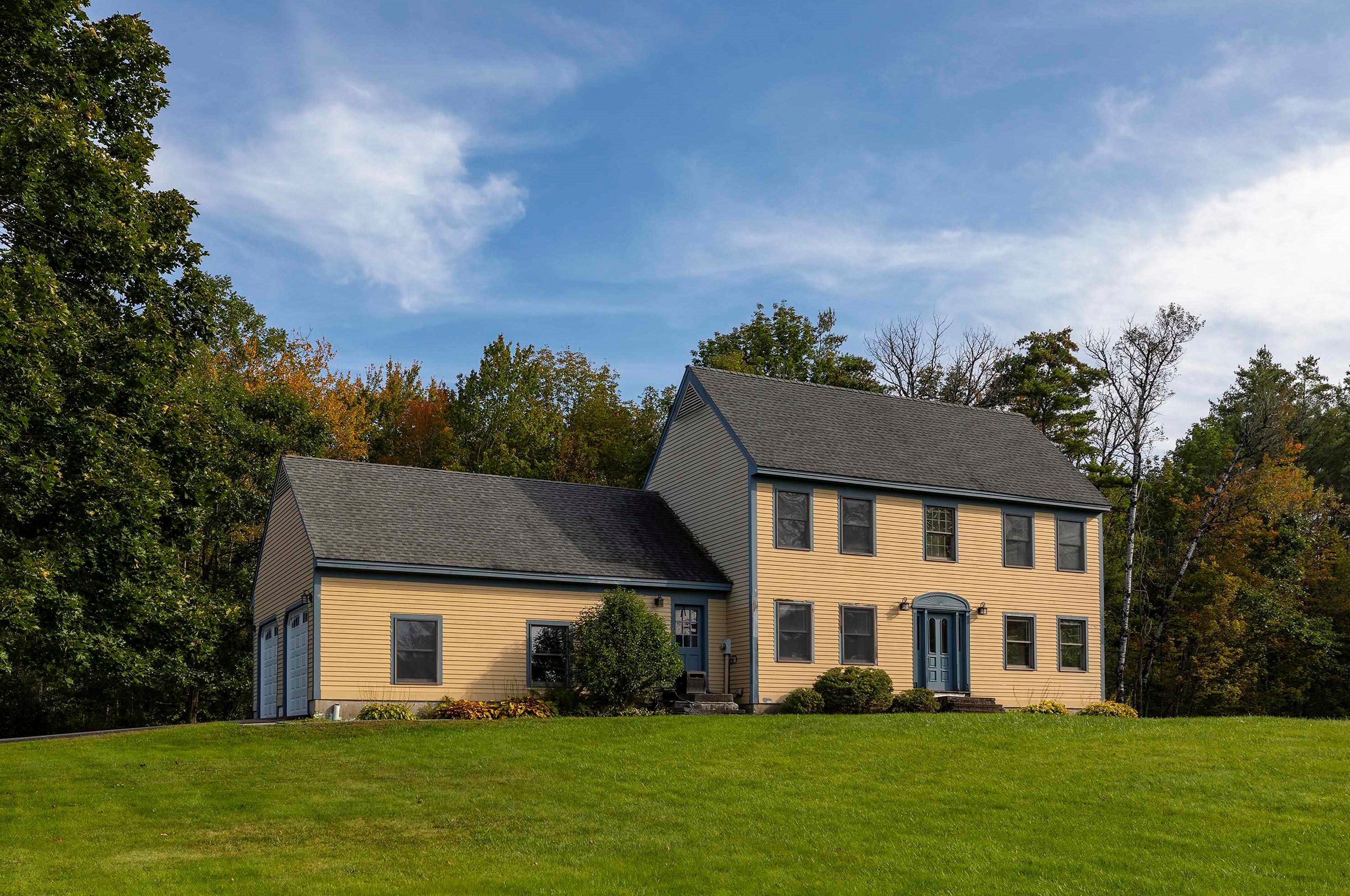 463 Meriden Rd, Lebanon NH  03766-2402 exterior