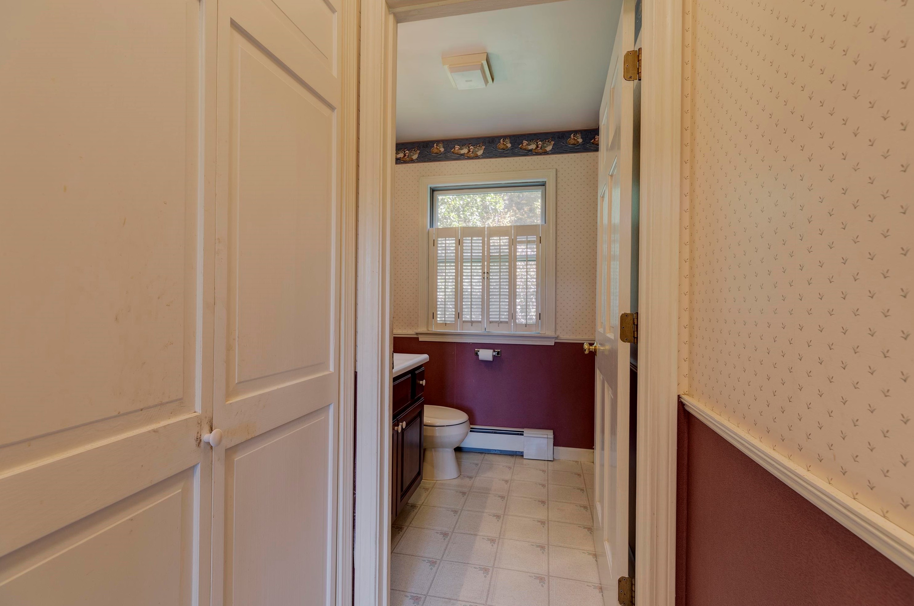 463 Meriden Rd, Lebanon NH  03766-2402 exterior